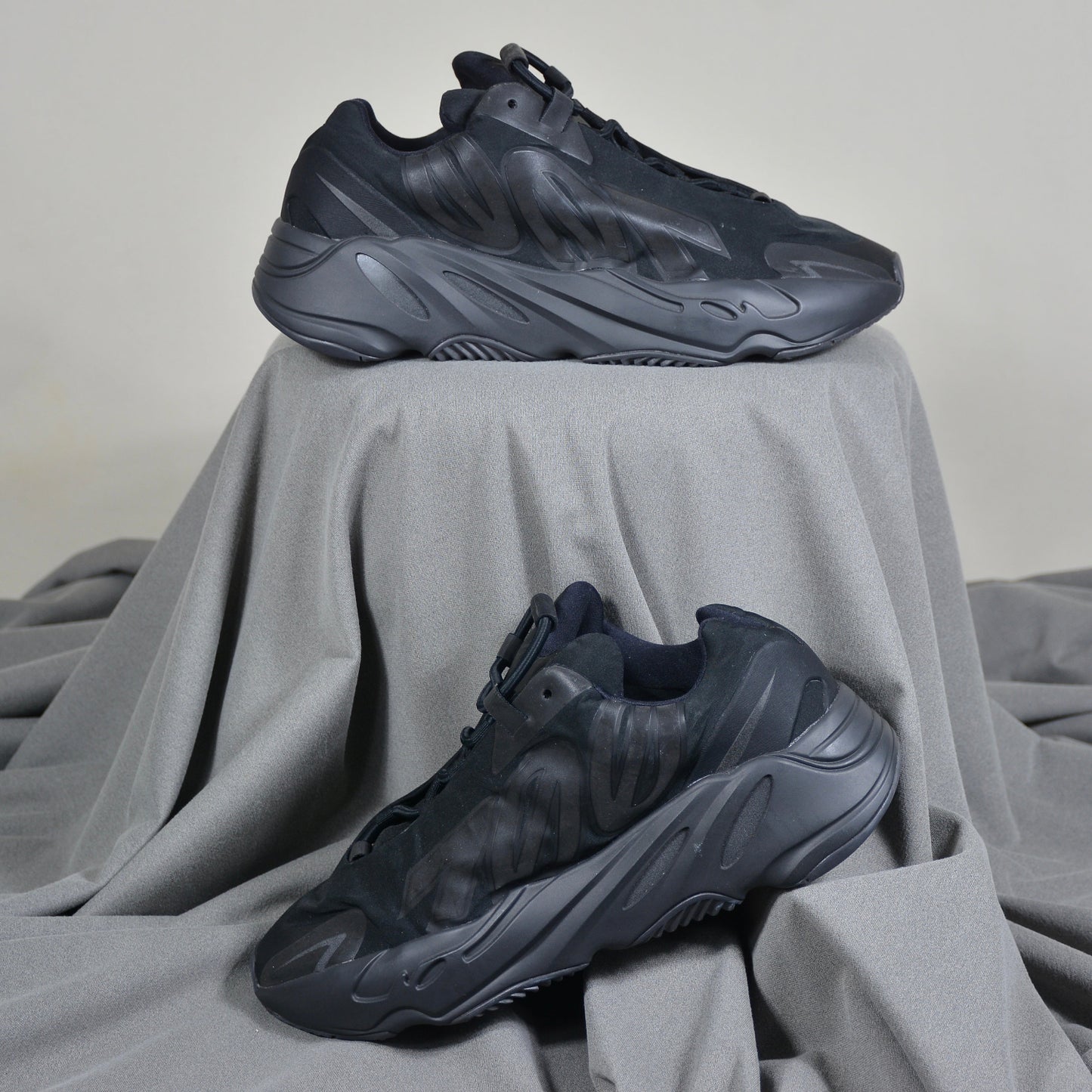 Yeezy 700 Black