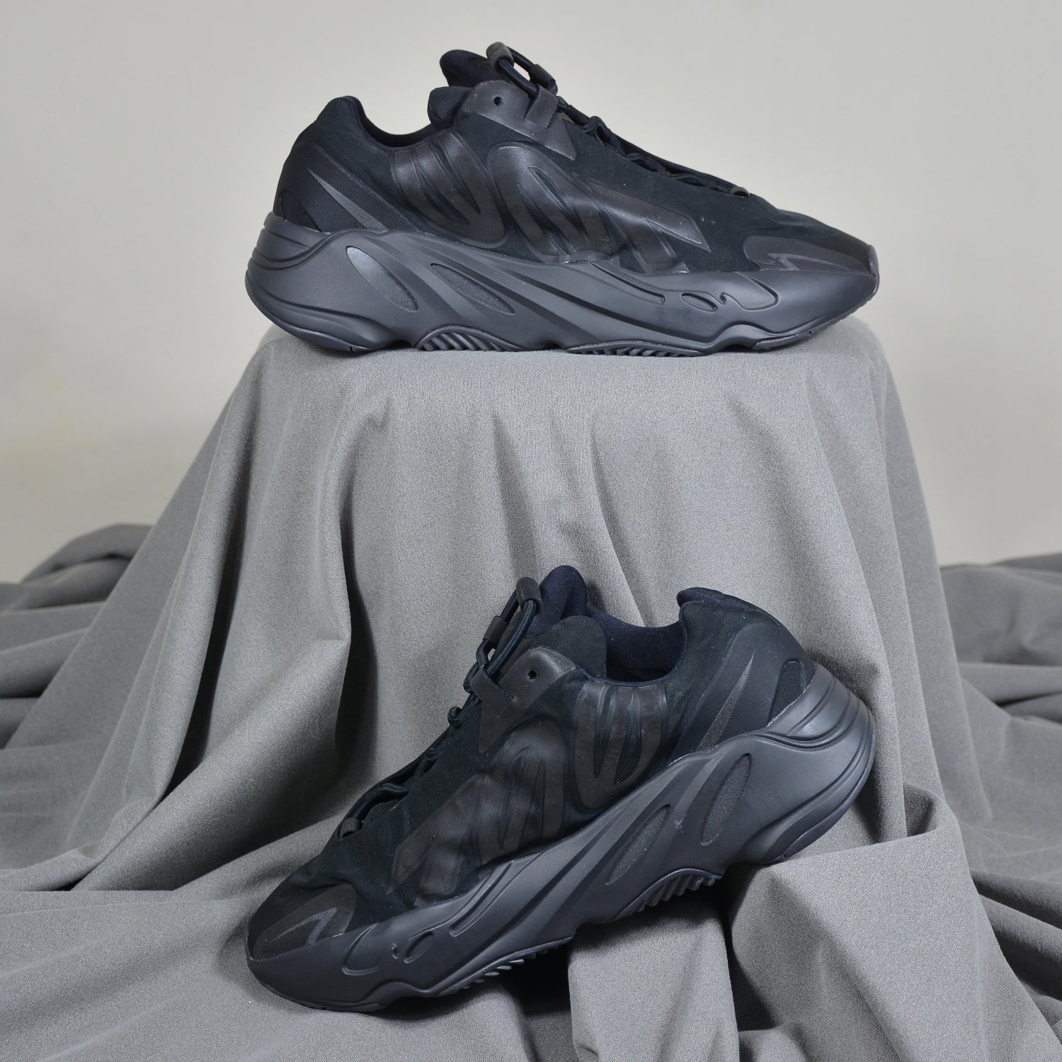 Yeezy 700 Black