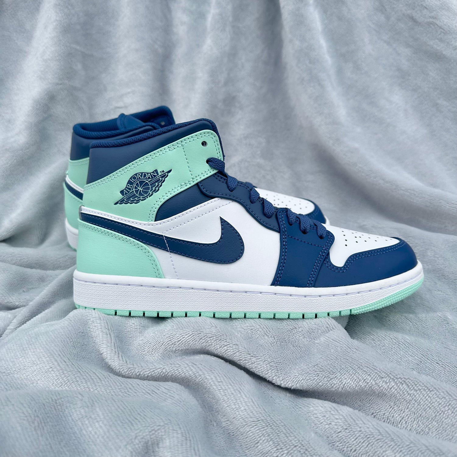 Jordan 1 Mid Mystic Mint Foam