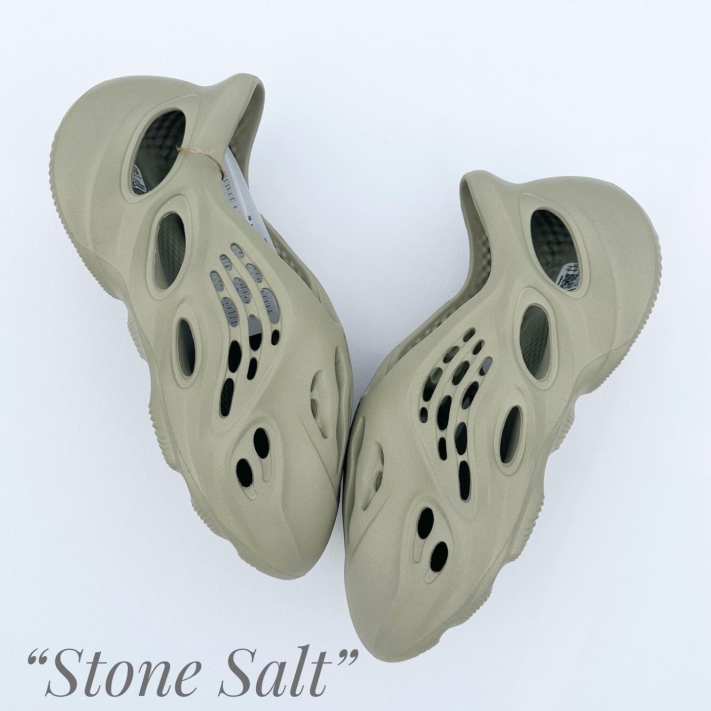 Pantofi Sport Yeezy Foam Runner Stone Salt