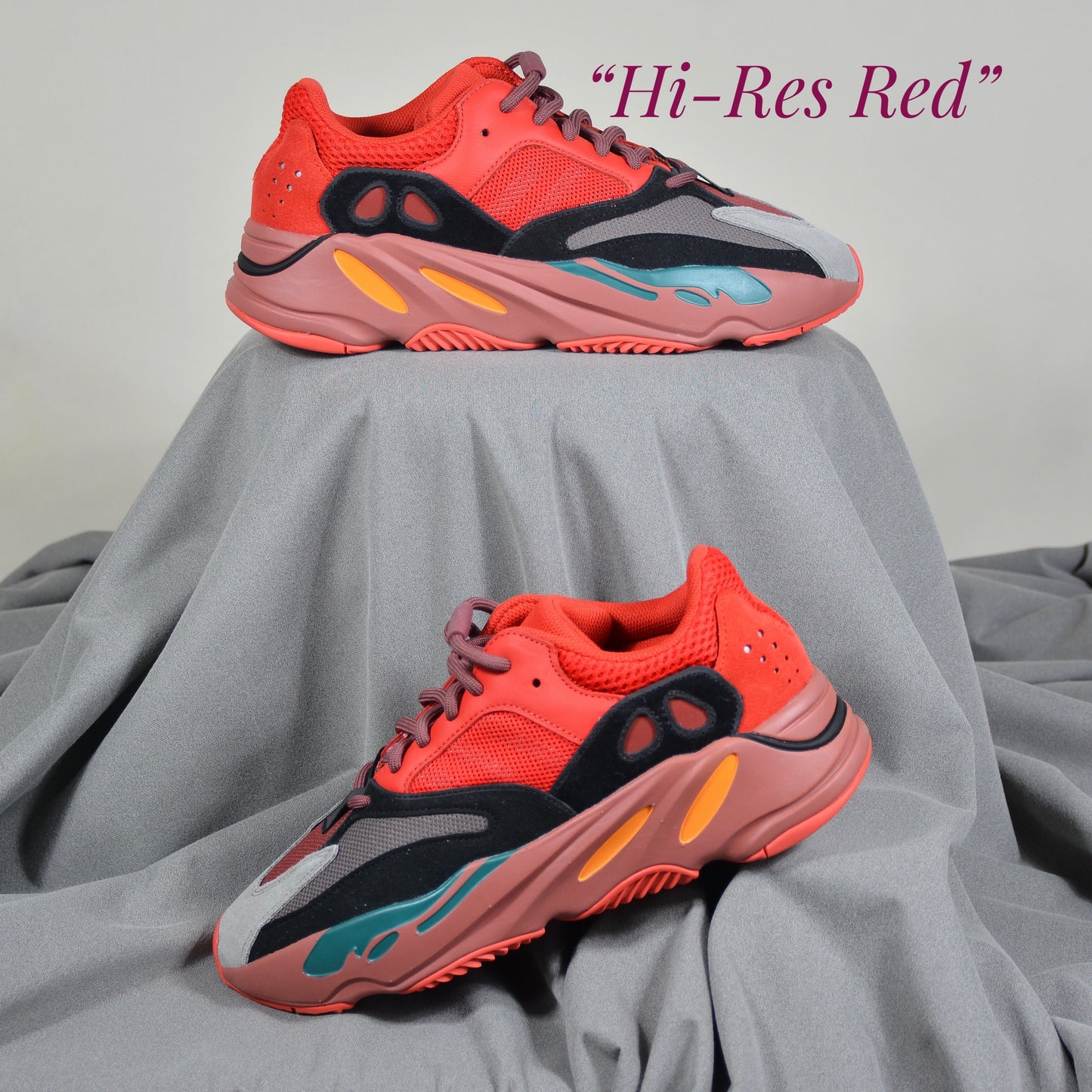 Pantofi Sport Yeezy Boost 700 Hi Res-Red