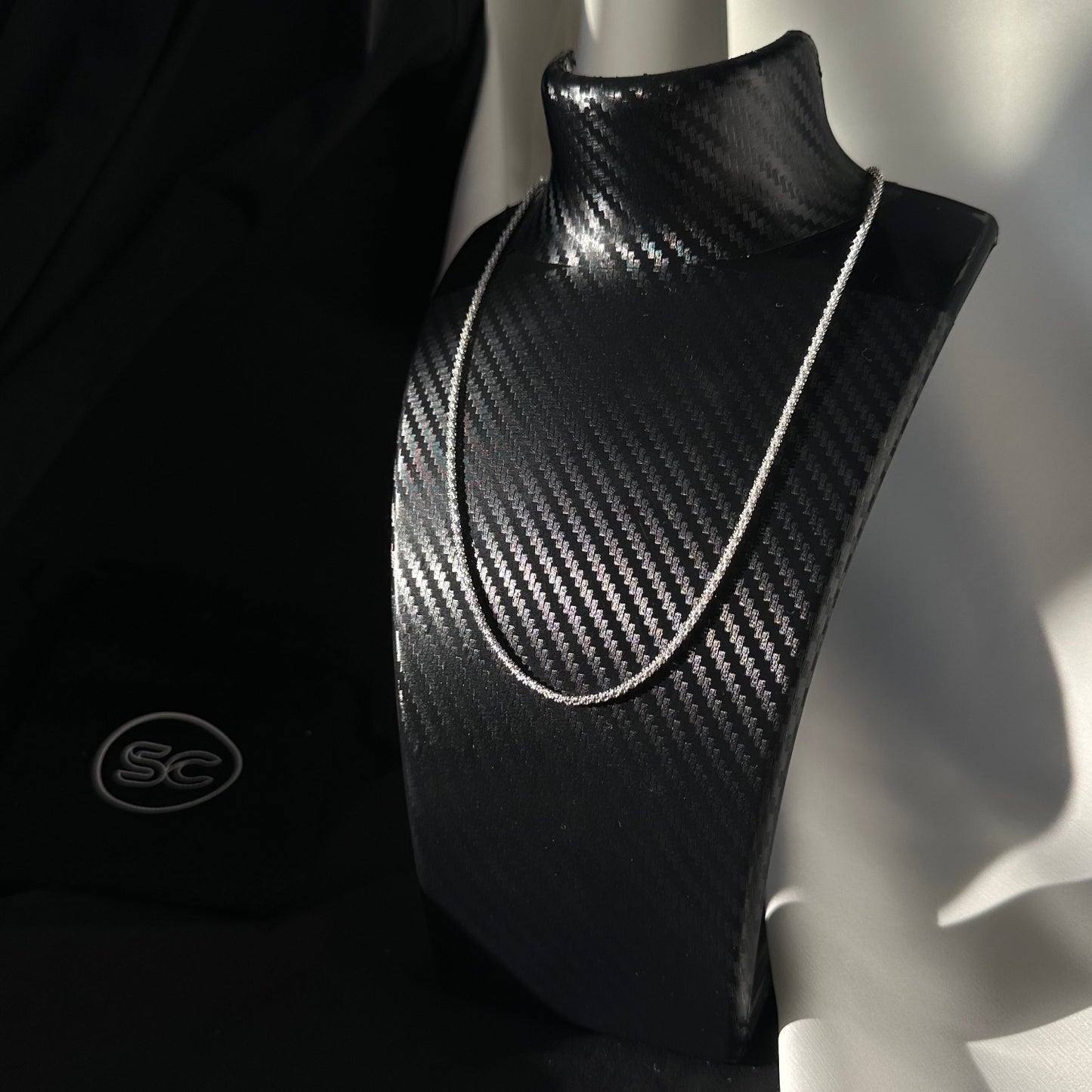 Colier Simplu Sclipitor Argintiu