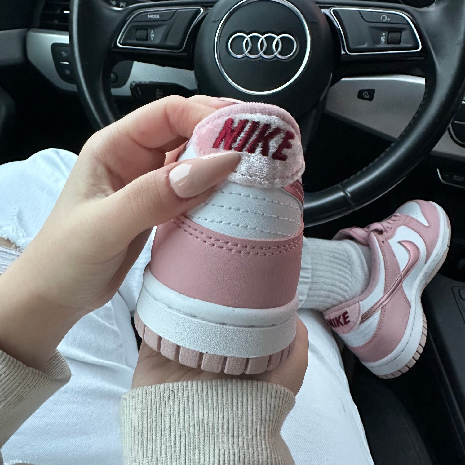 Nike Dunk Low Pink Velvet Femei