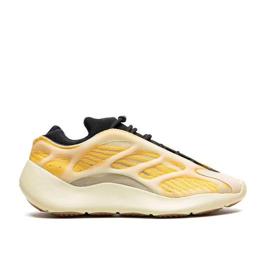 Adidas Yeezy 700 Safflower