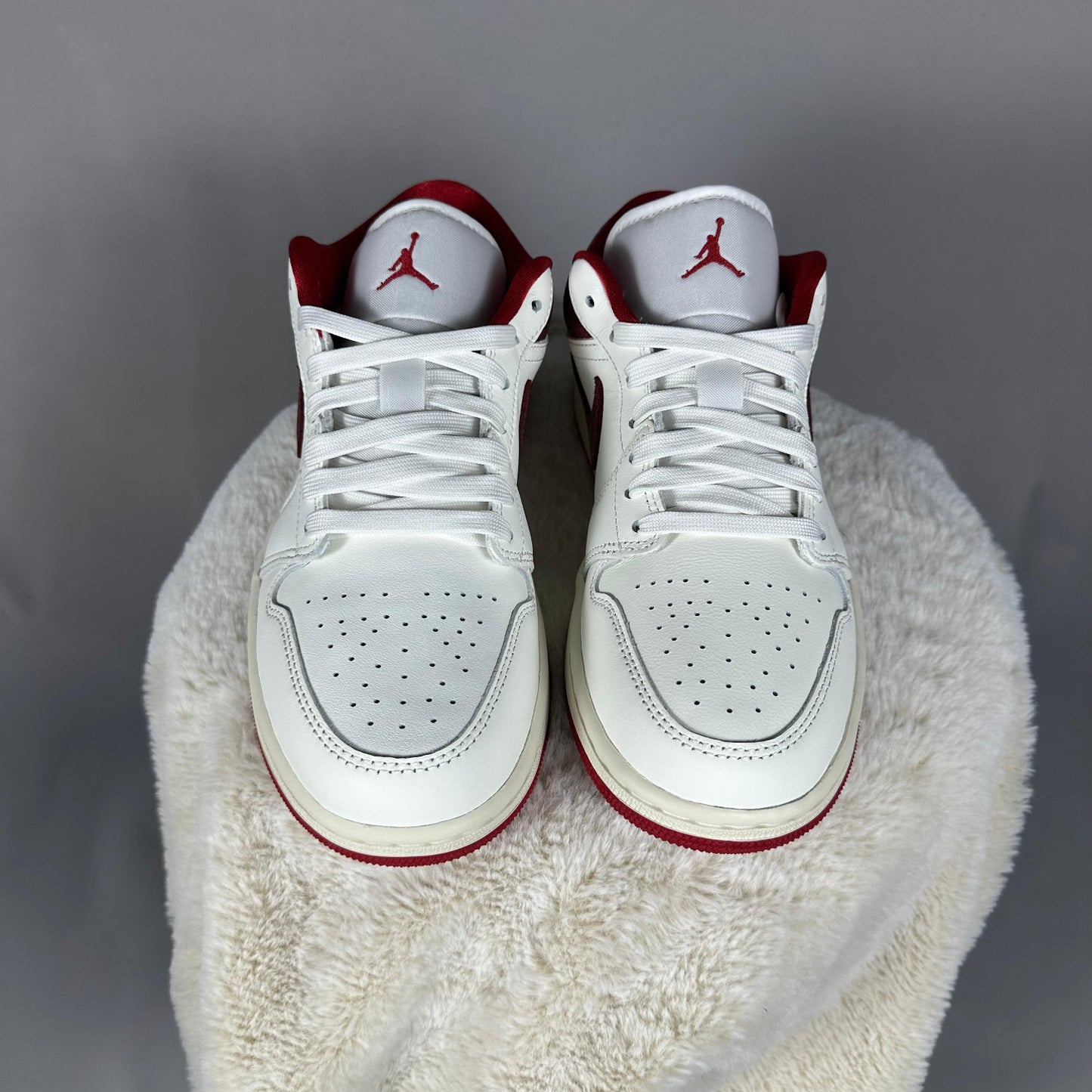 Pantofi Sport Air Jordan 1 low SE Ruby Sail Varsity Red Team Red