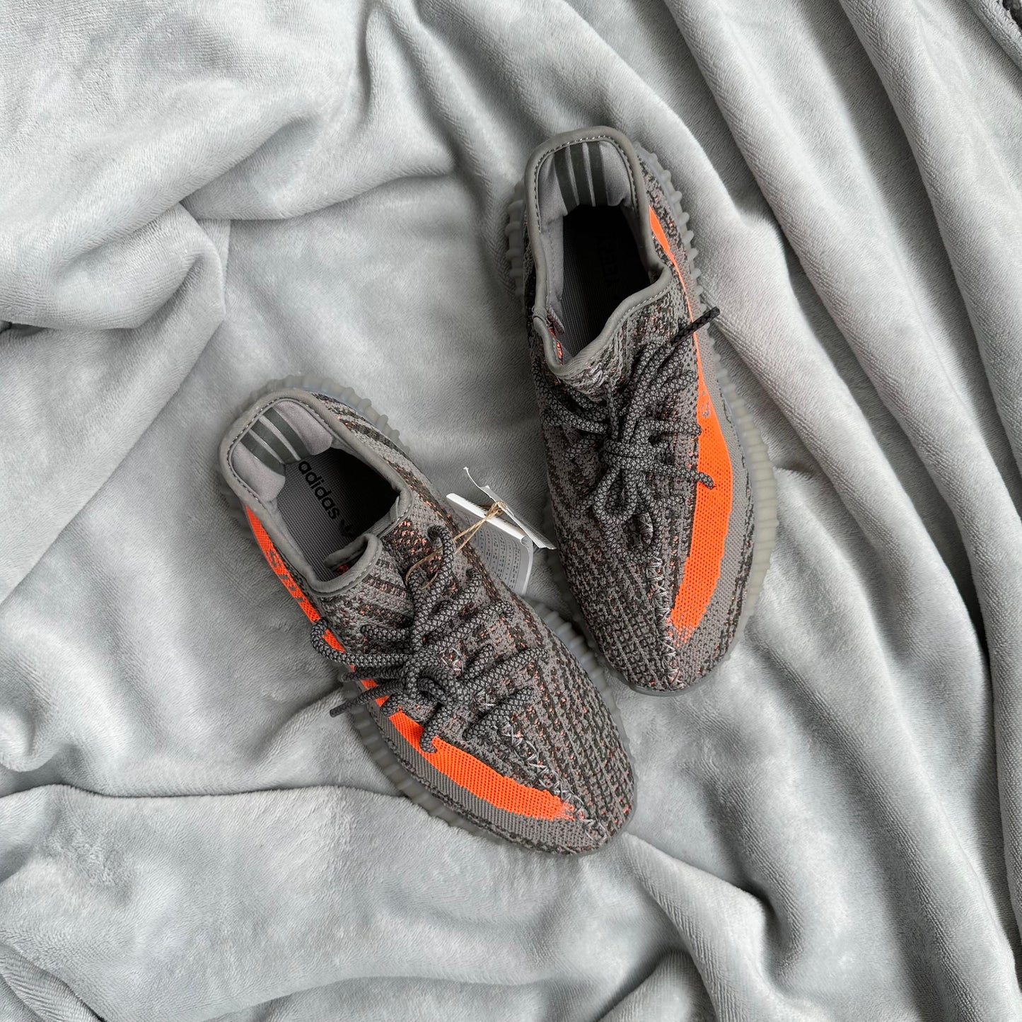 Pantofi Sport Yeezy Boost 350 V2 Beluga Reflective OG