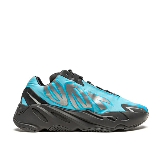 Pantofi Sport Yeezy Boost 700 MNVN Bright Cyan