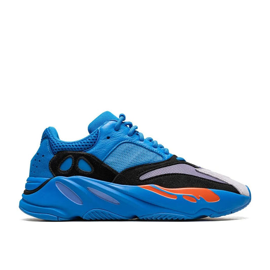 Pantofi Sport Yeezy Boost 700 Hi-Res Bright Blue