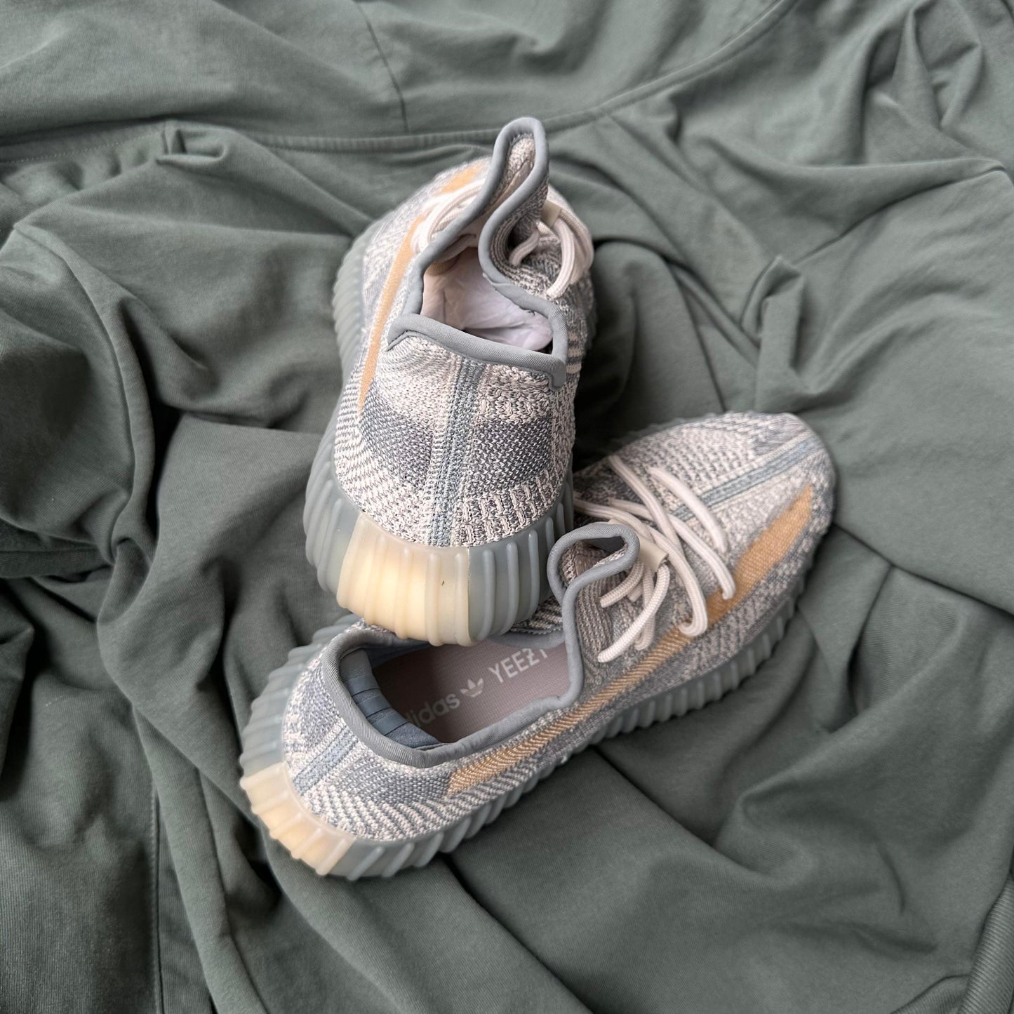Pantofi Sport Yeezy Boost 350 V2 Israfil