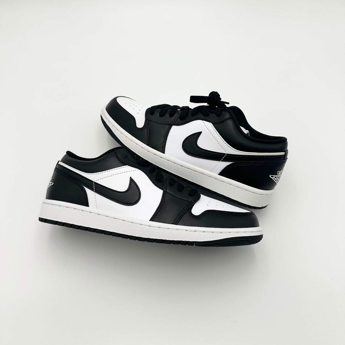 Pantofi Sport Air Jordan 1 low White-Black Panda DC0774-101