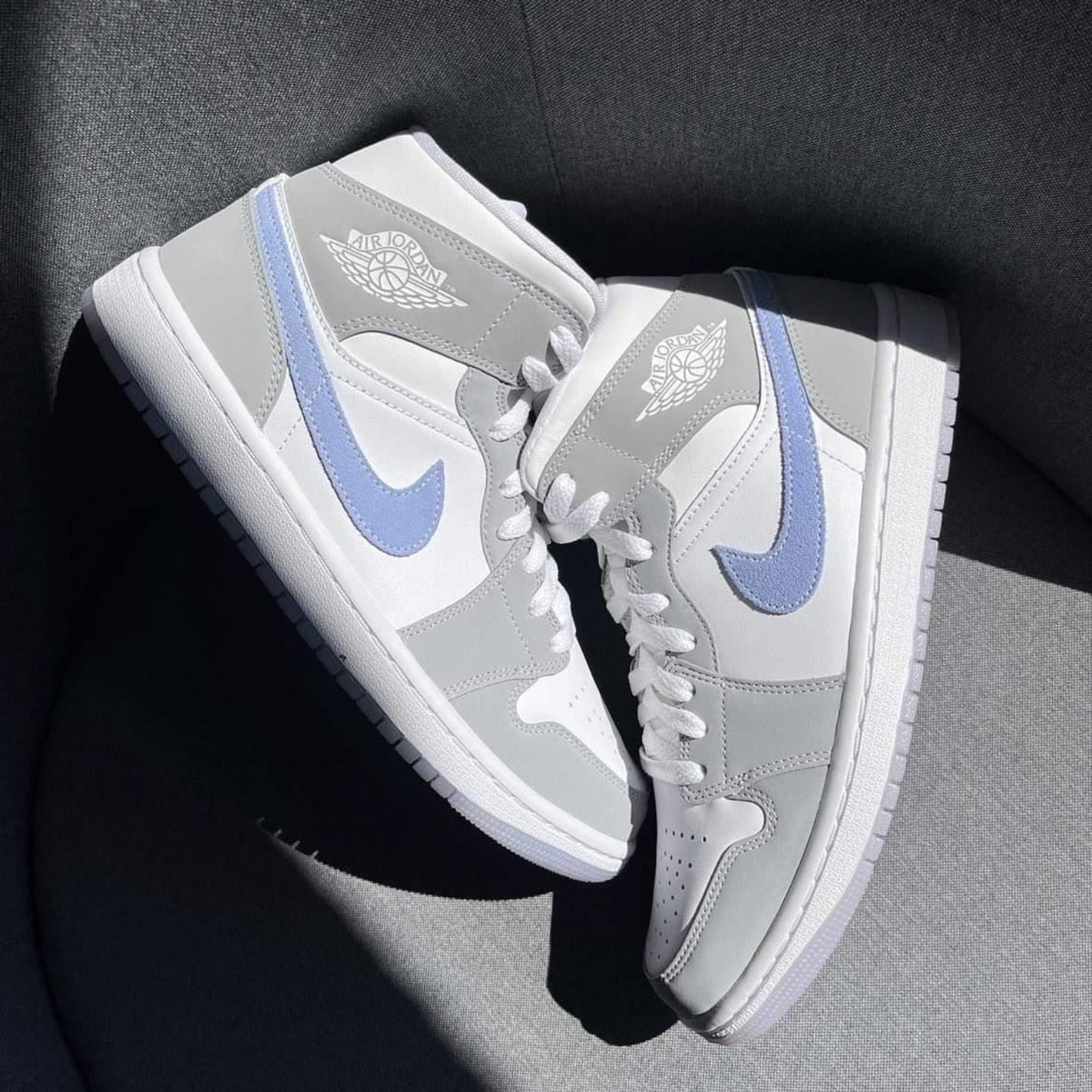 Air Jordan 1 Mid Wolfgrey
