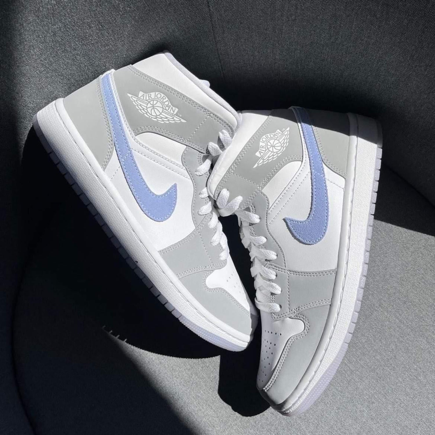 Air Jordan 1 Mid Wolfgrey