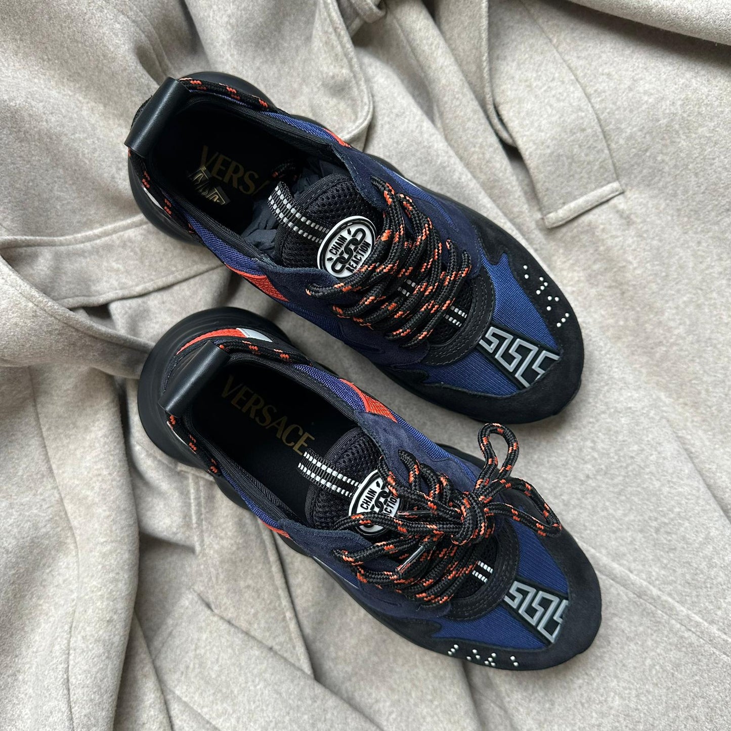 Pantofi Sport Versace Chain Reaction V3 Negru-Albastru inchis-Rosu 10215751A16192