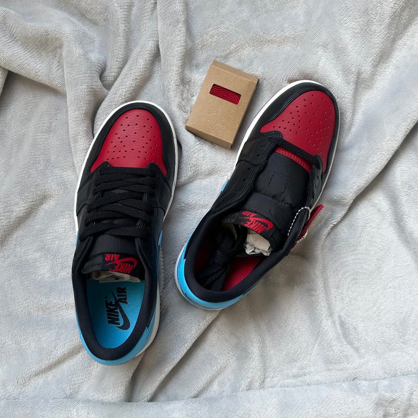 Pantofi Sport Air Jordan 1 low OG UNC to Chicago DZ0775-046