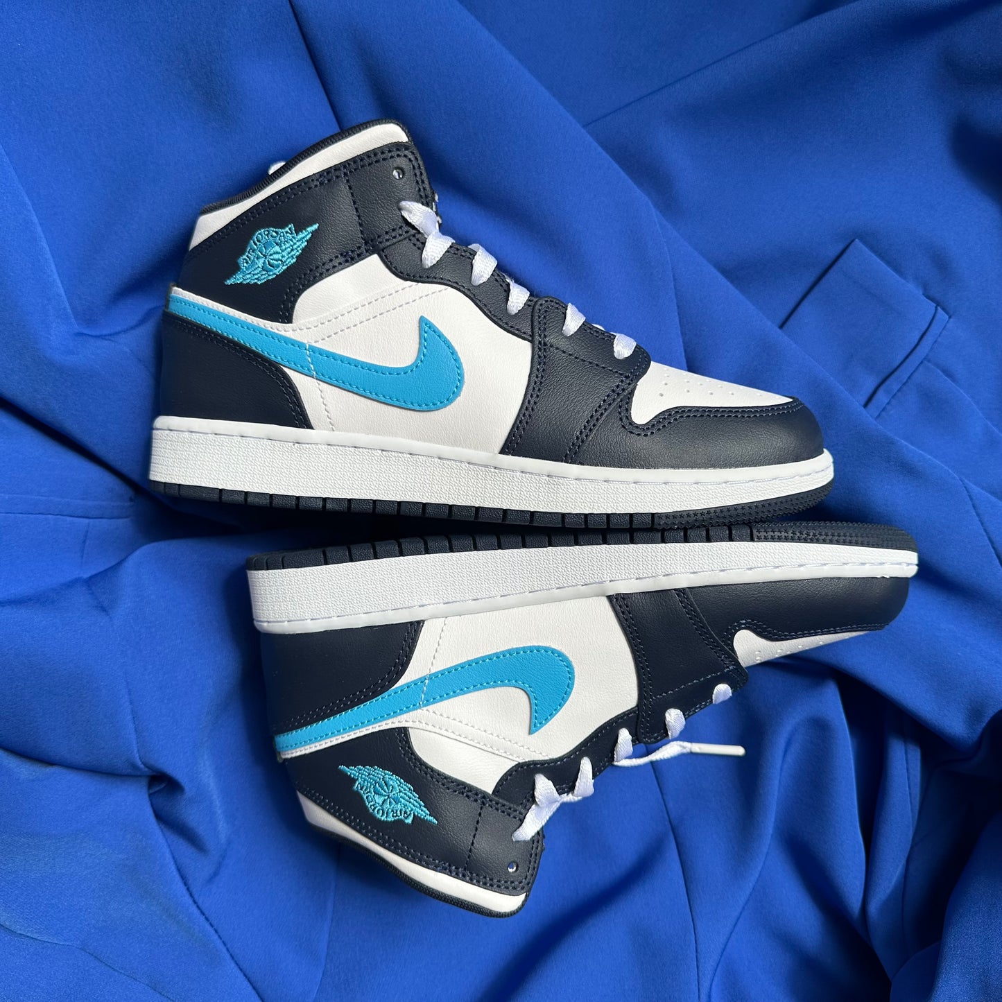 Pantofi Sport Air Jordan 1 Mid Navy Bleumarin DQ8423-404