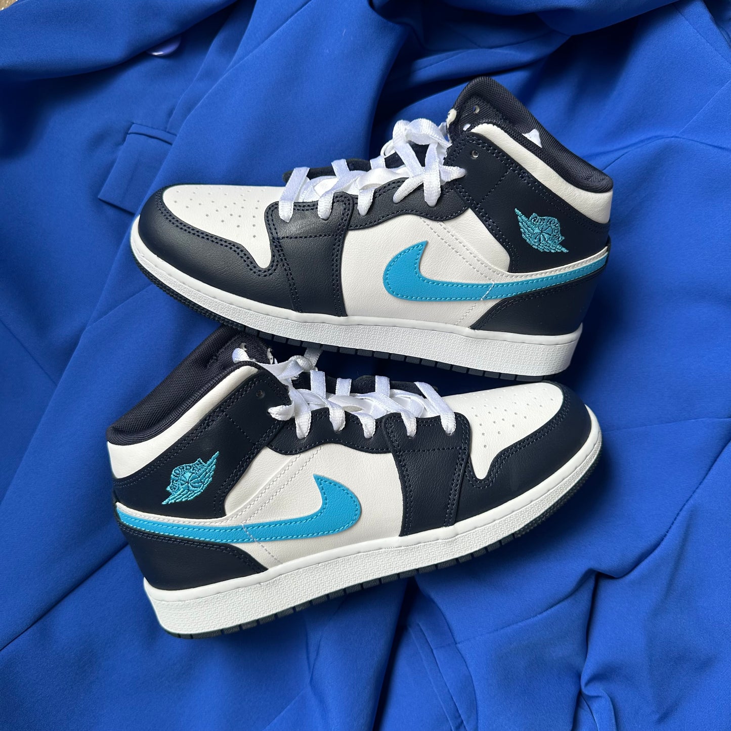 Pantofi Sport Air Jordan 1 Mid Navy Bleumarin DQ8423-404