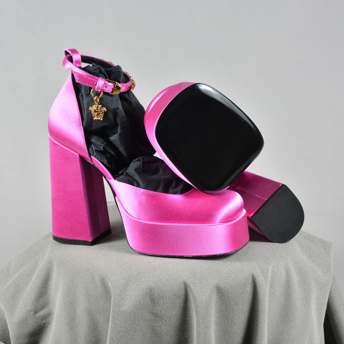 Pantofi Eleganti Platforma Cu Toc Versace Siclam Roz Pandantiv Medusa
