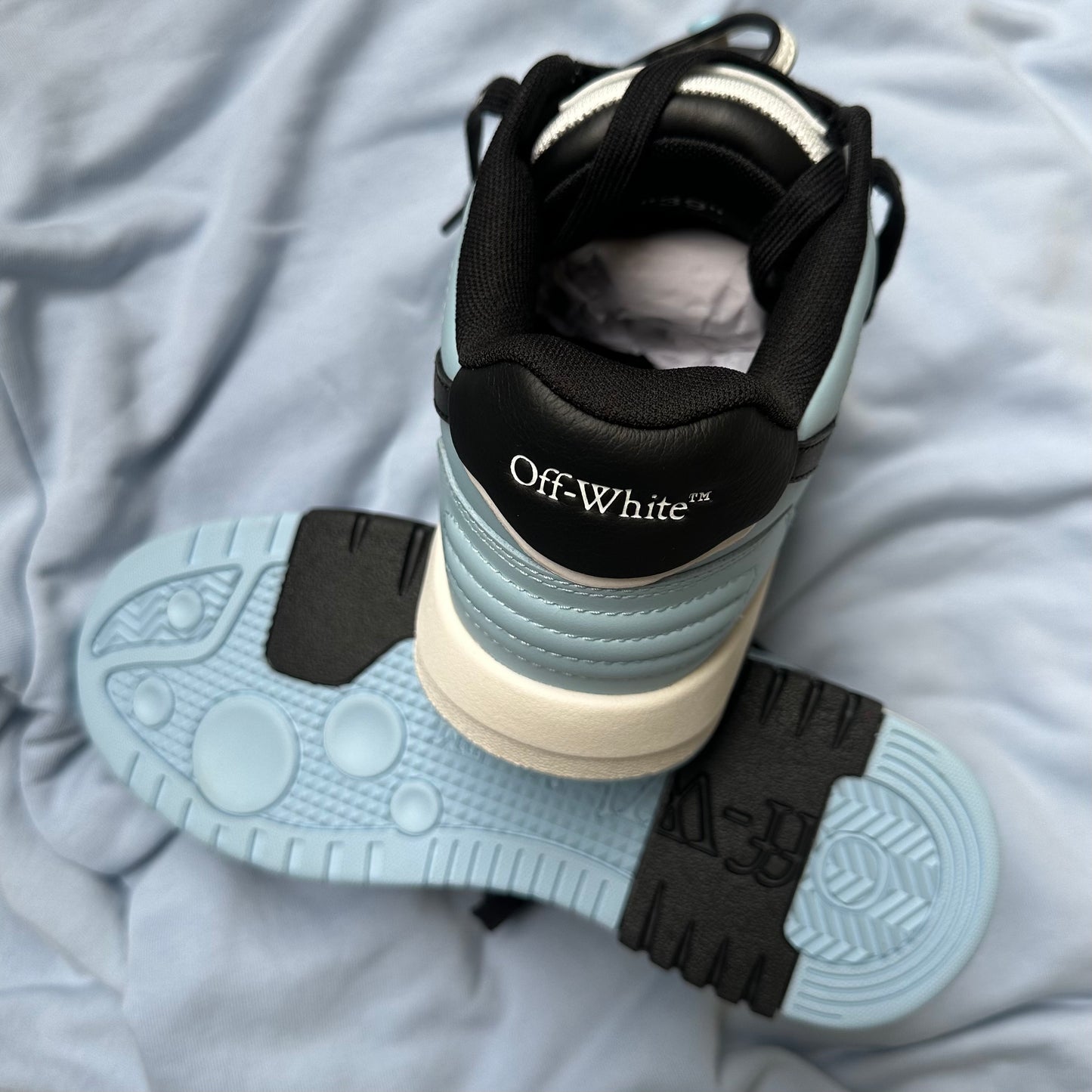 Pantofi Sport Off-White Out Of Office Low Light Blue Black OMIA189F24LEA0054010