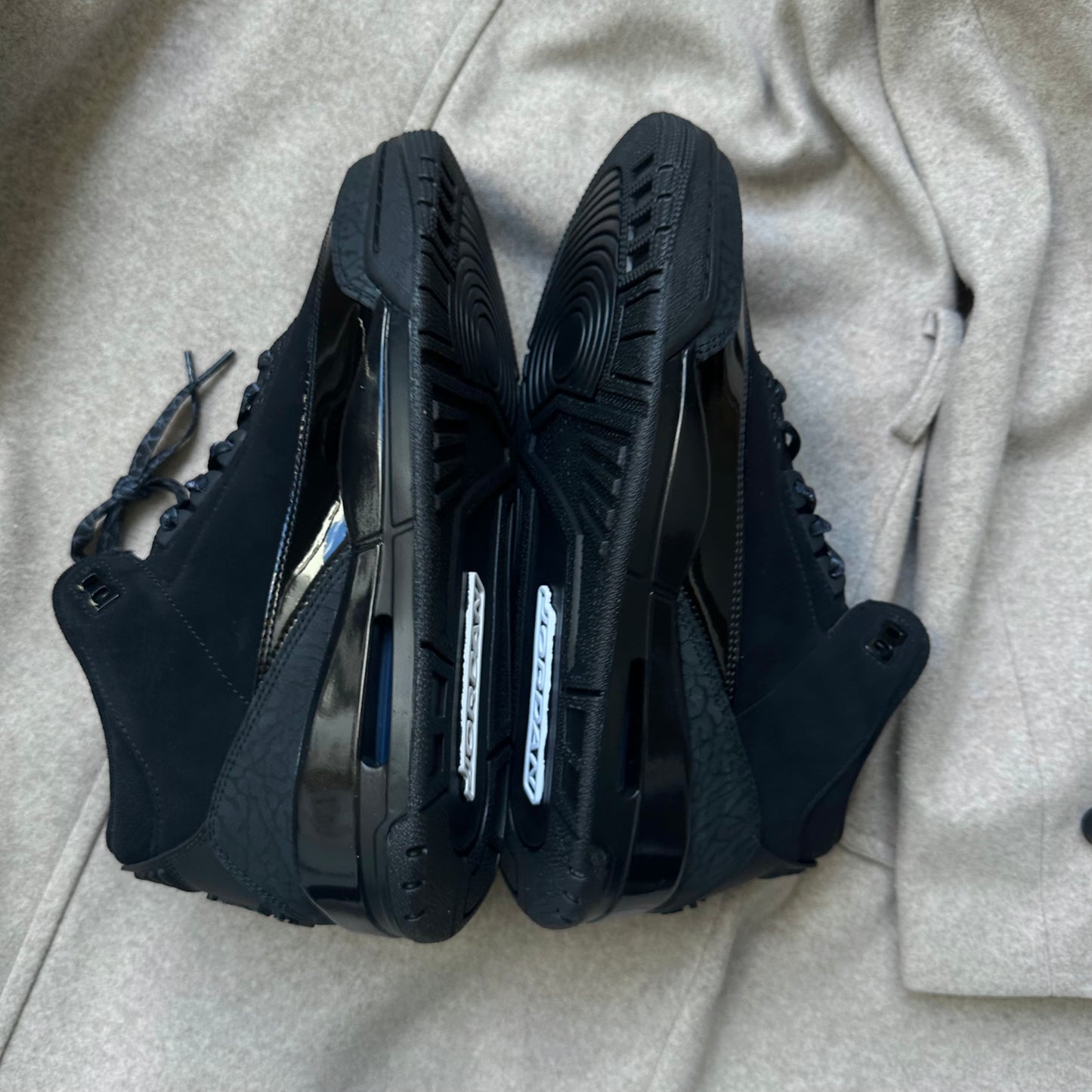 Pantofi Sport Air Jordan 3 Black Cat CT8532-001