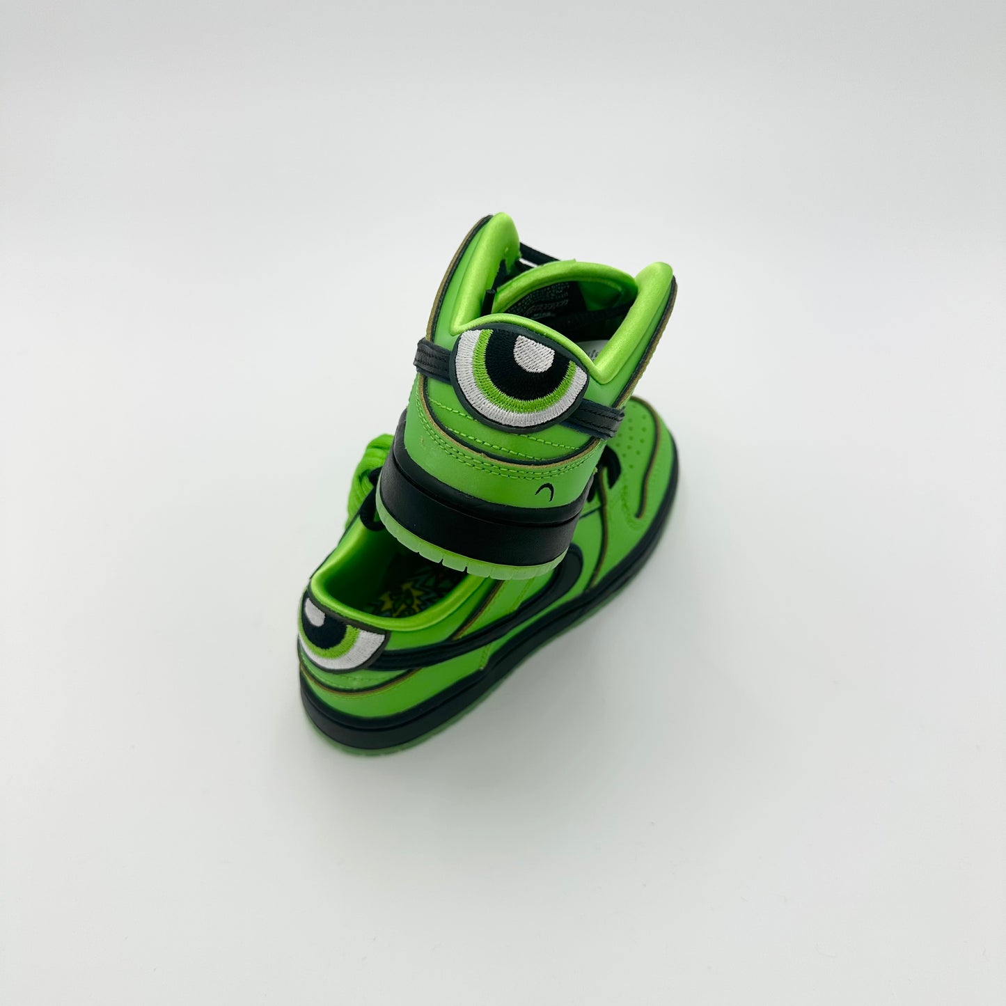Pantofi Sport Nike SB Dunk Low The Powerpuff Girls Buttercup FZ8832-300