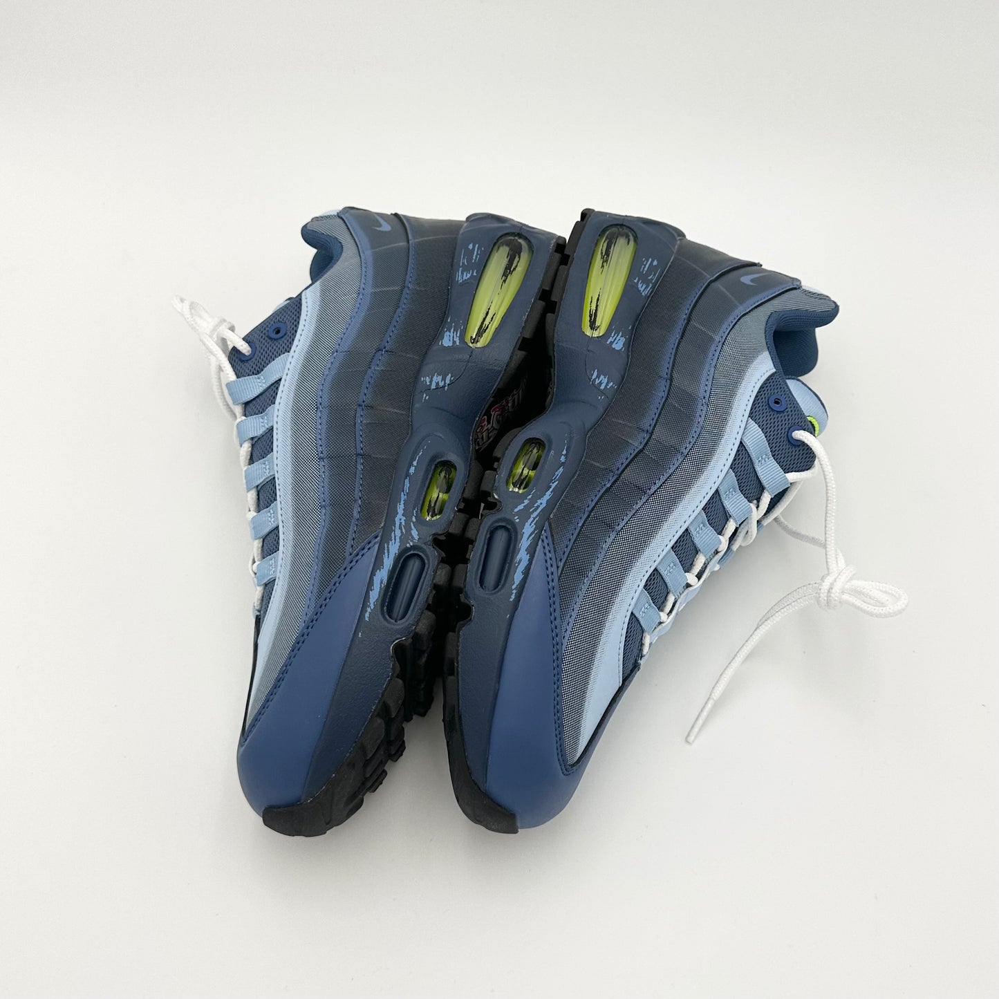 Pantofi Sport Nike Air Max Naruto Muscle 95 Yu-Gi-Oh! Joey with Promo Card II7404-400