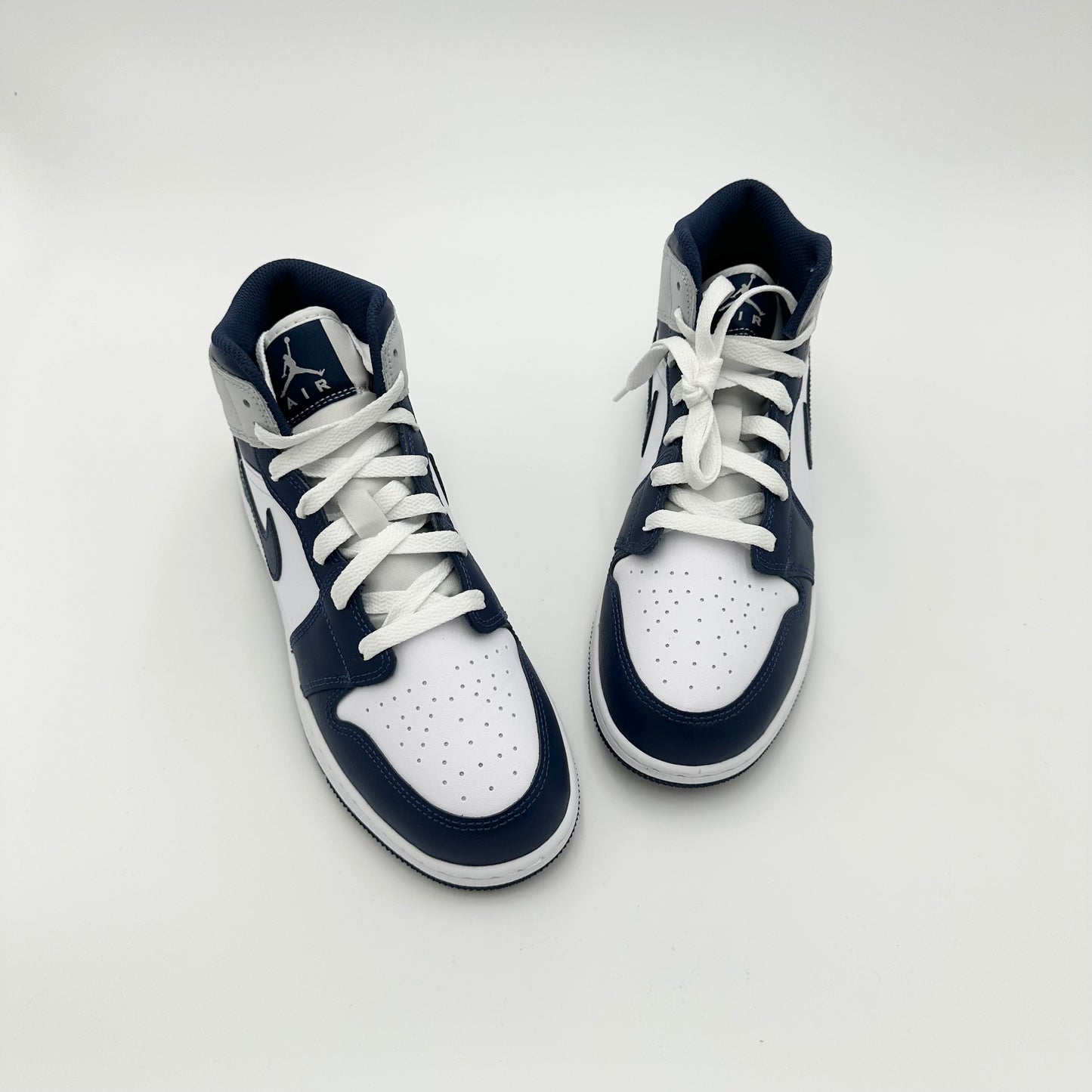 Pantofi Sport Air Jordan 1 Mid Wolfgrey Navy