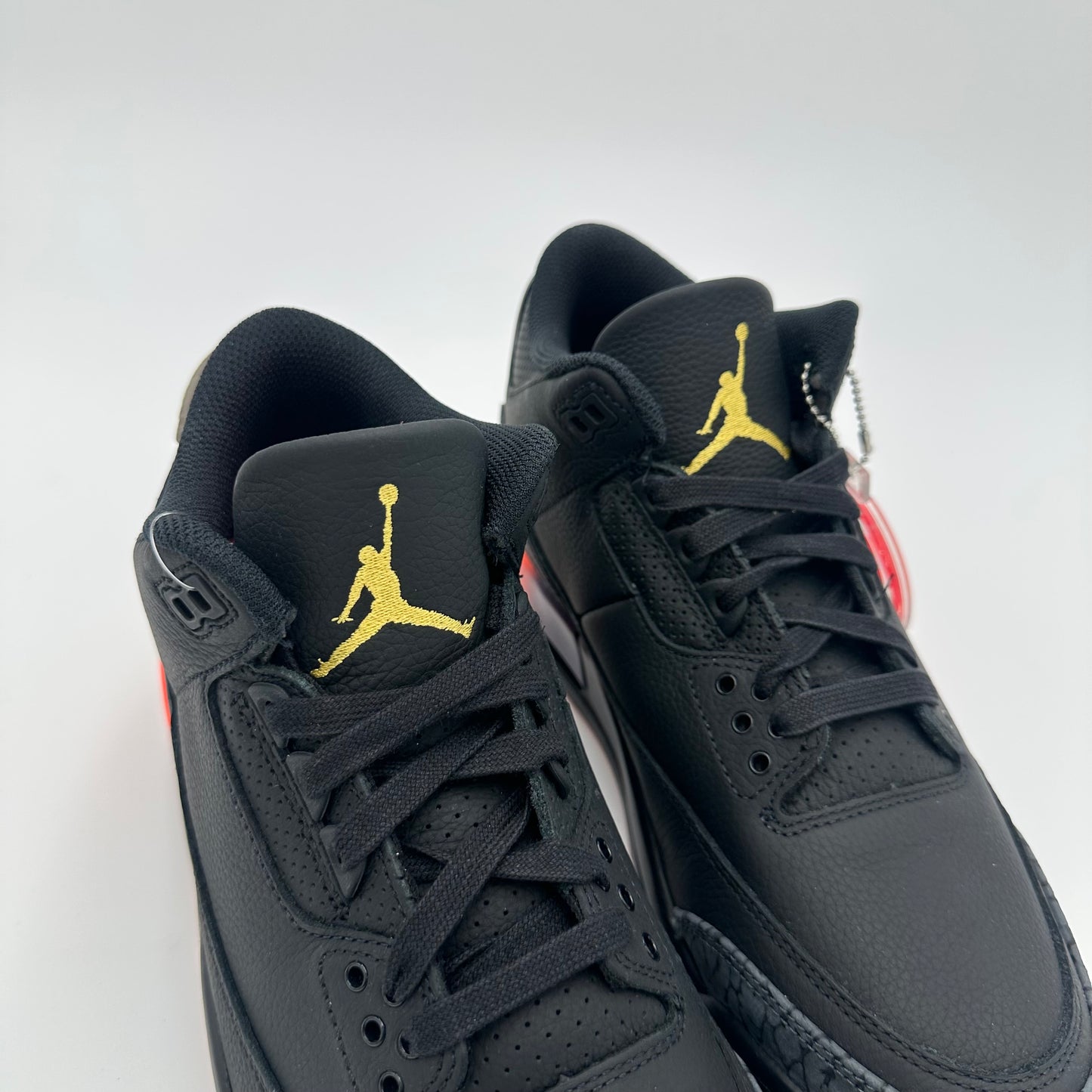Pantofi Sport Air Jordan 3 Retro J Balvin Rio FN0344-001