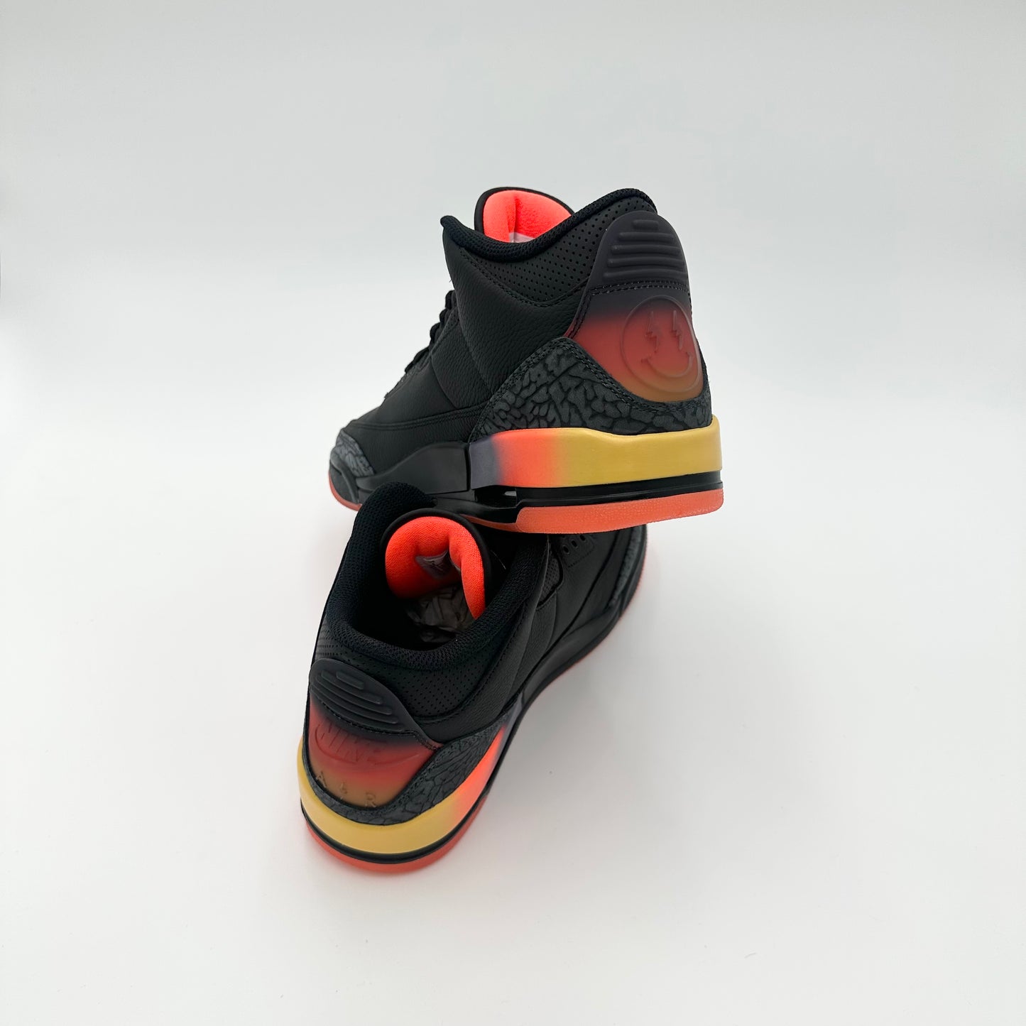 Pantofi Sport Air Jordan 3 Retro J Balvin Rio FN0344-001