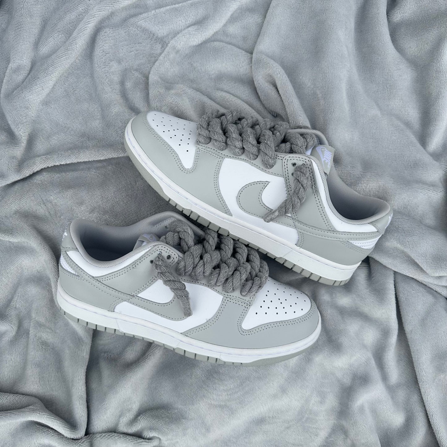 Pantofi Sport Nike Dunk Low Grey Custom Rope Laces-Siret Gros Gri
