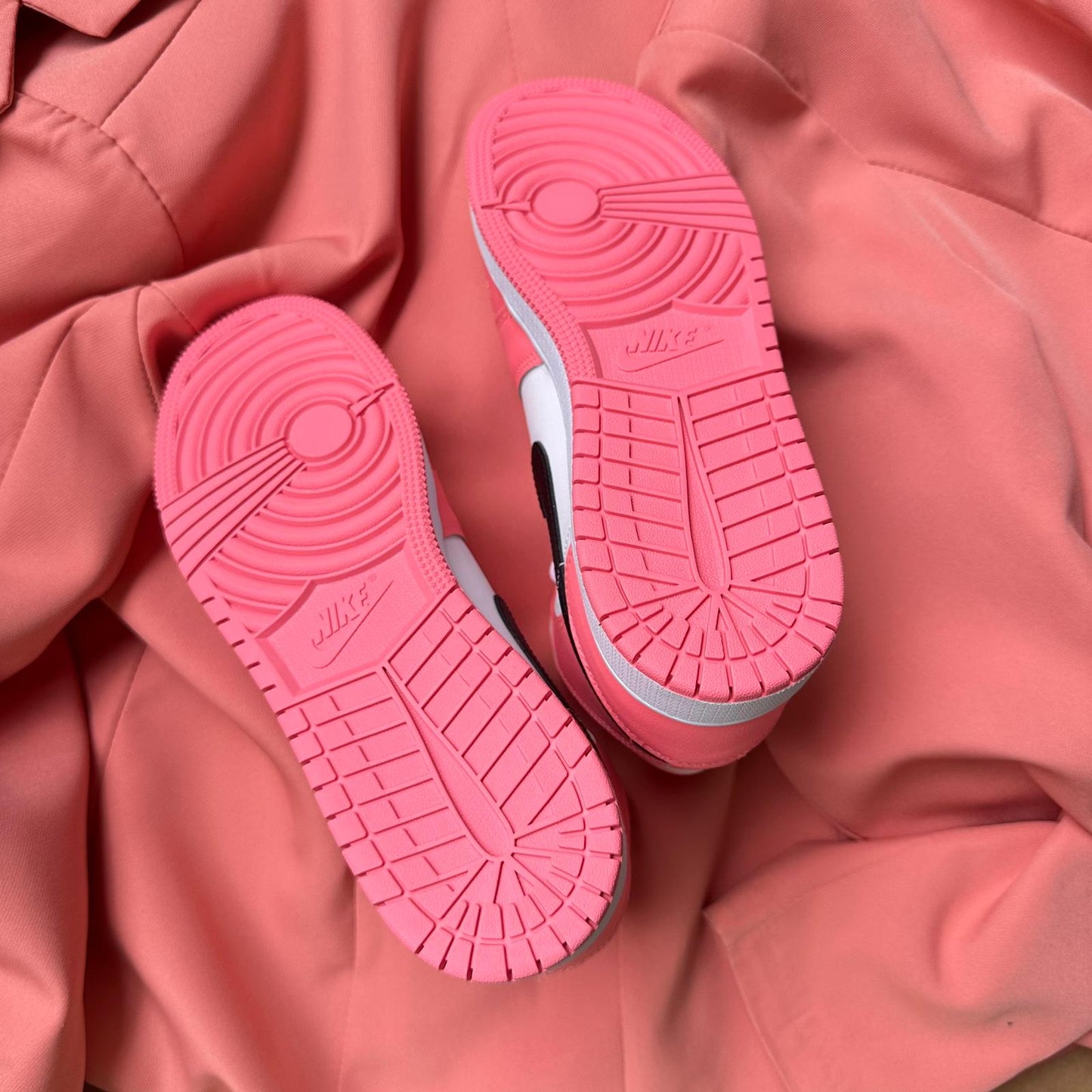 Pantofi Sport Air Jordan 1 Mid Pink Gaze DQ8423-602
