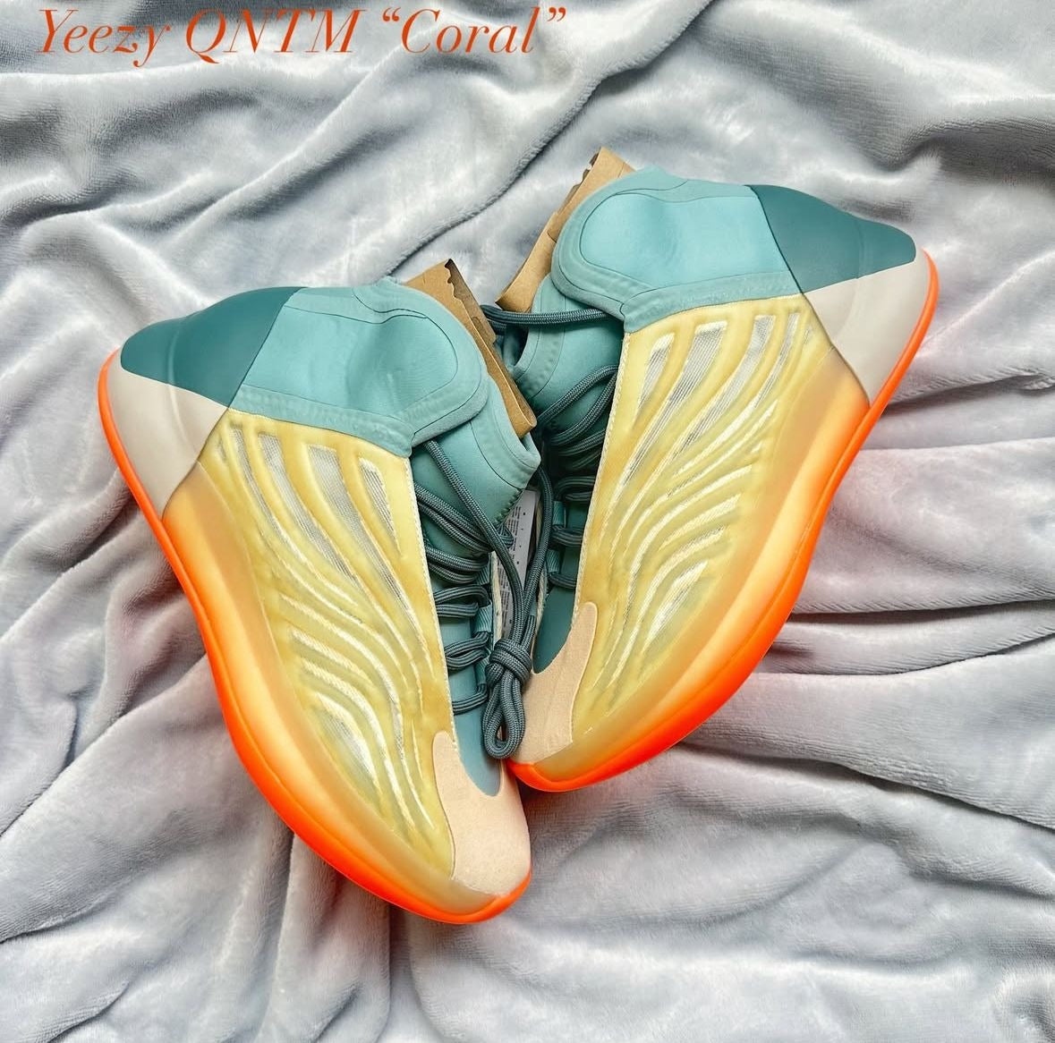 Pantofi Sport Yeezy Boost QNTM Hi-Res Coral