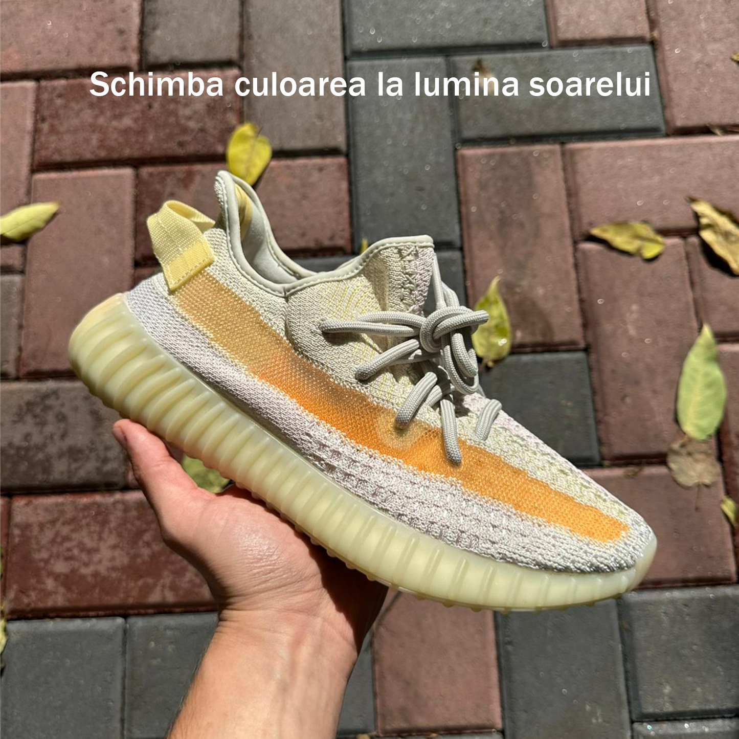 Pantofi Sport Yeezy 350 V2 Light