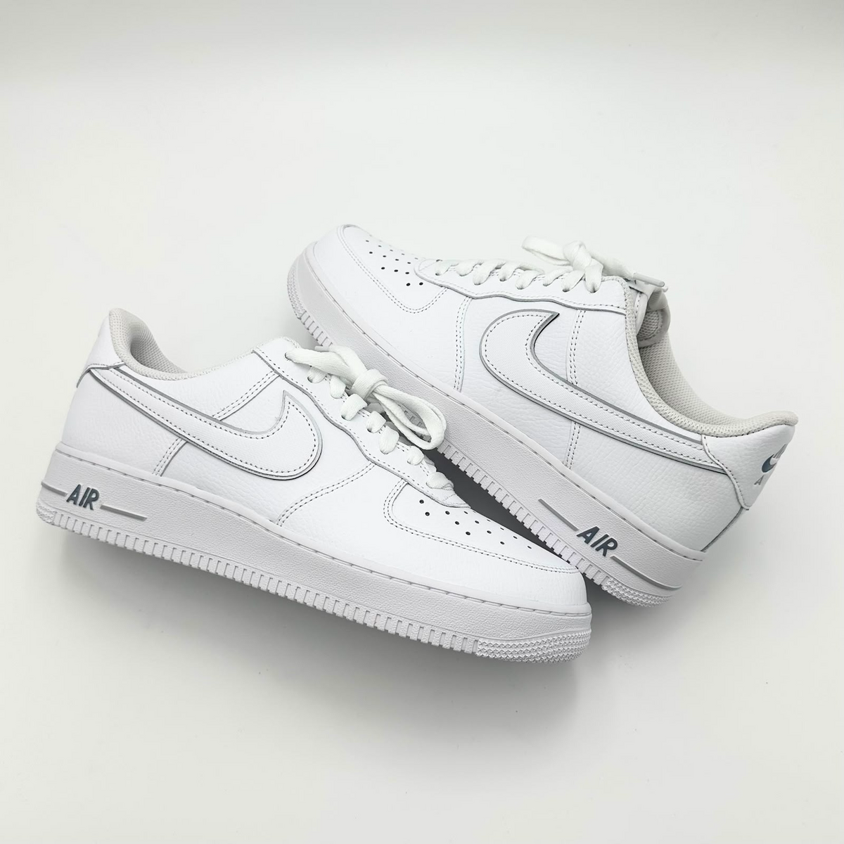 Pantofi Sport Air Force 1 Low Silver Wolf Grey Reflective IQ5228-100