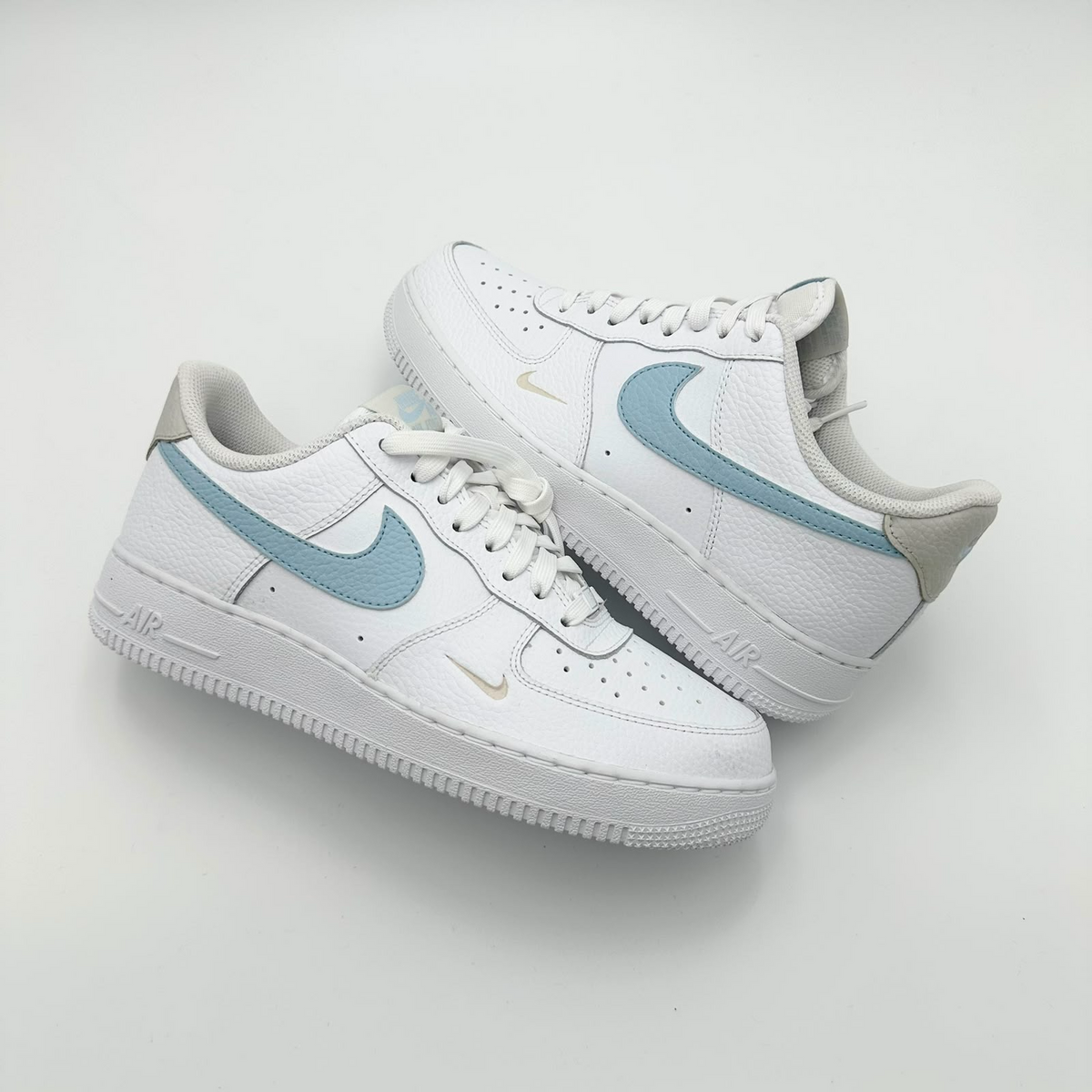Pantofi Sport Air Force 1 Low Light Armory Baby Blue HF0022-100