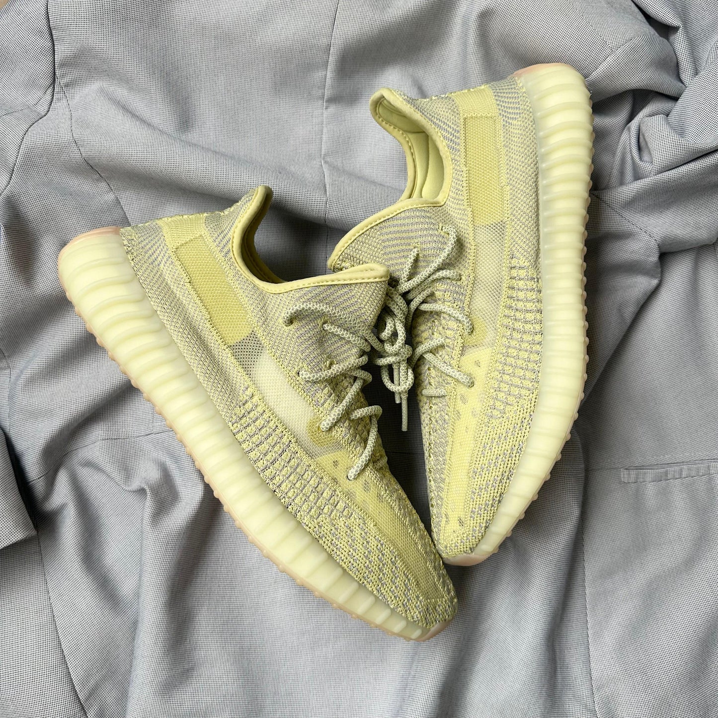 Pantofi Sport Yeezy Boost 350 V2 Antilla