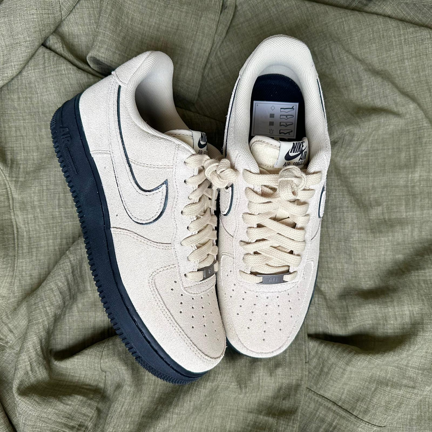 Pantofi Sport Nike Air Force 1 Low Beige Black Sole HQ1966-200