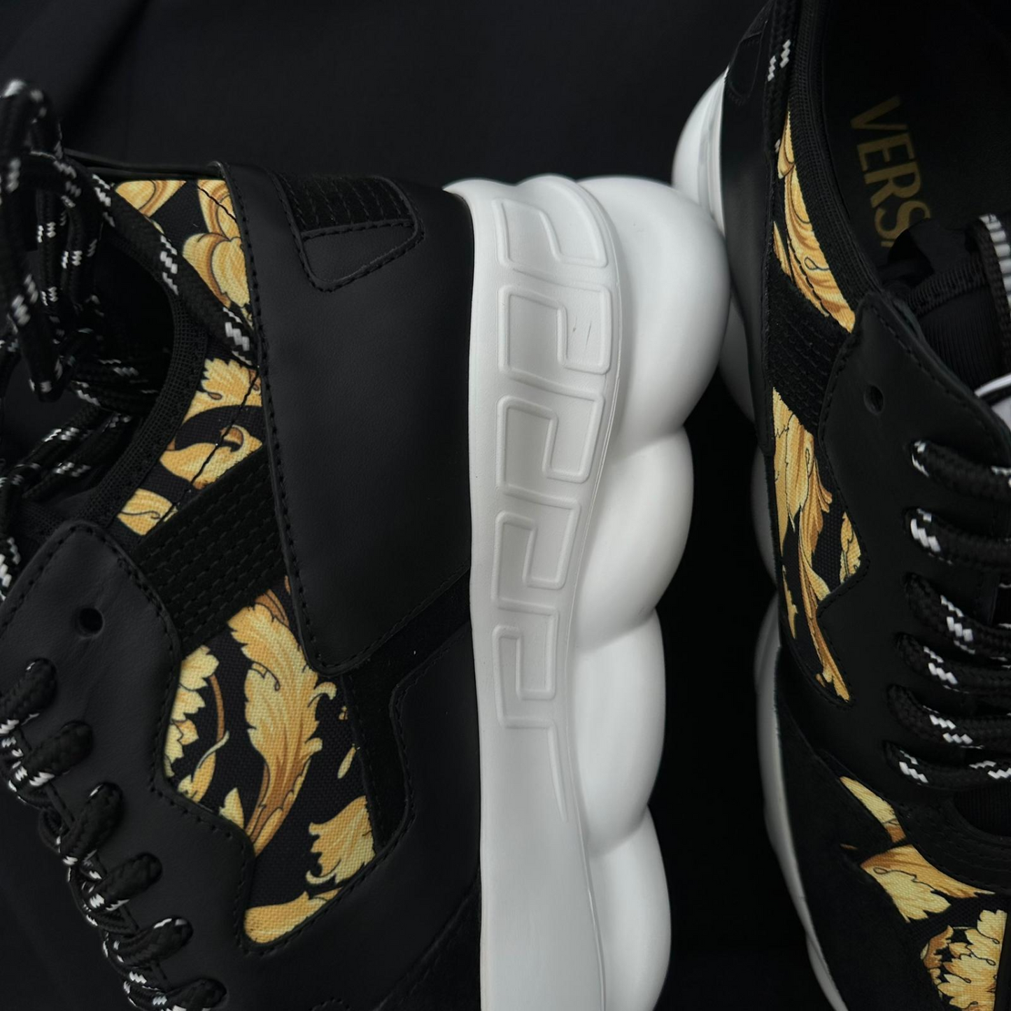 Pantofi Sport Versace Chain Reaction V3 Negru-Barocco Print