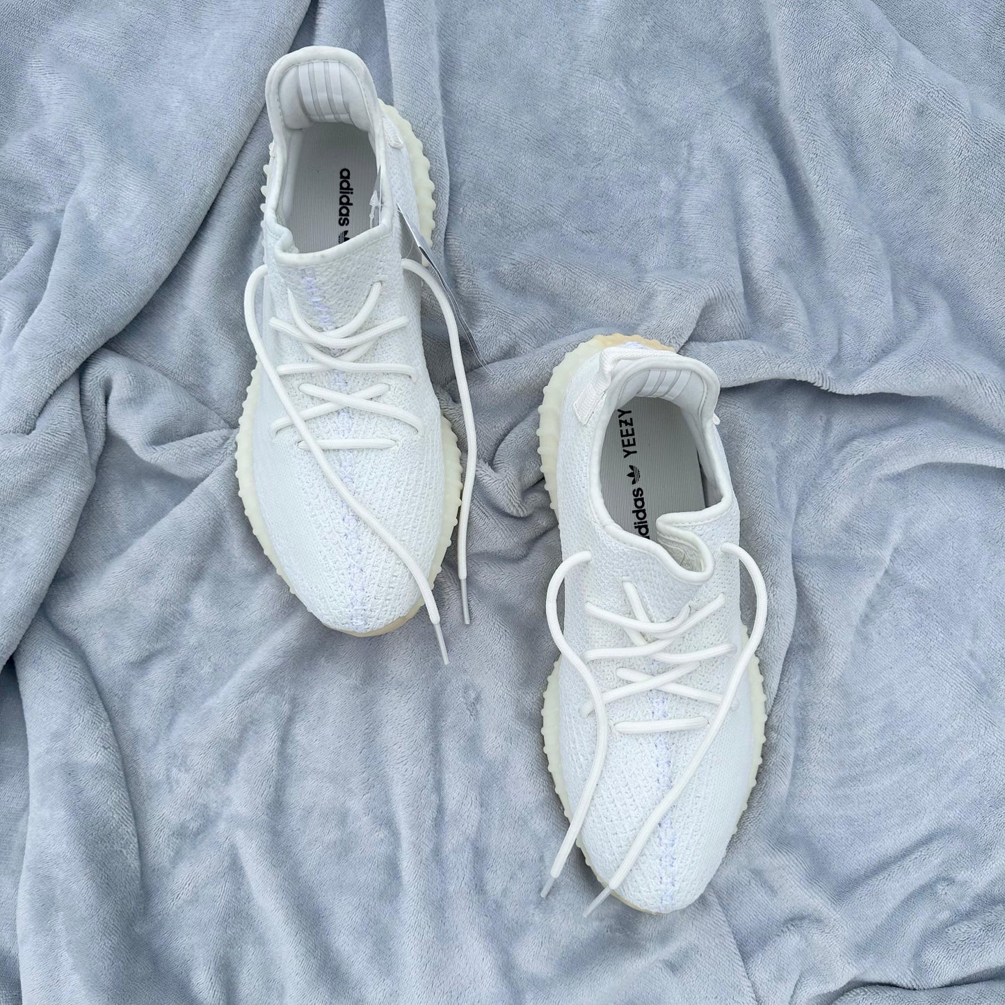 Pantof Sport Yeezy Boost 350 V2 Cream White