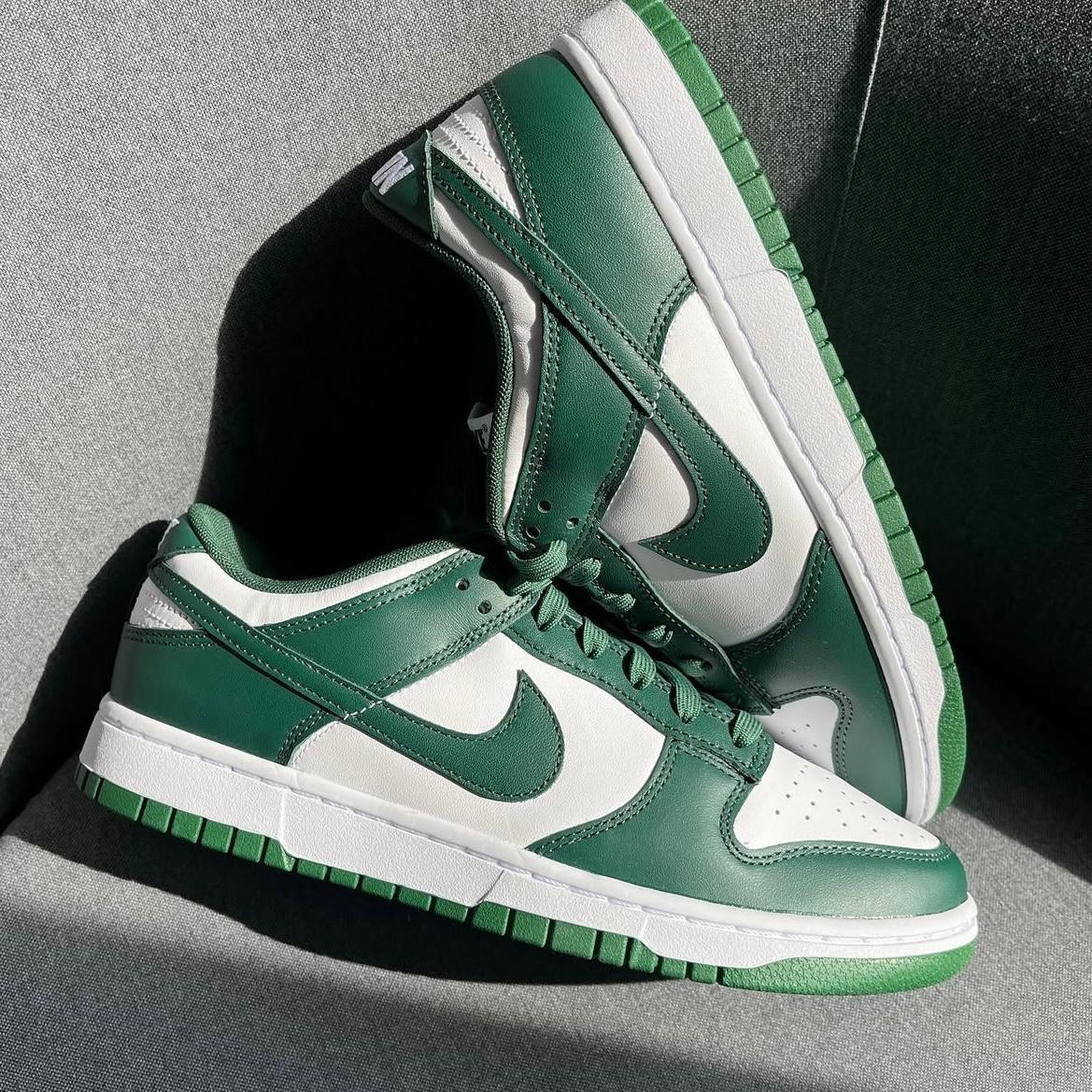 Pantofi Sport Nike Dunk Low Michigan State Verde DD1391-101