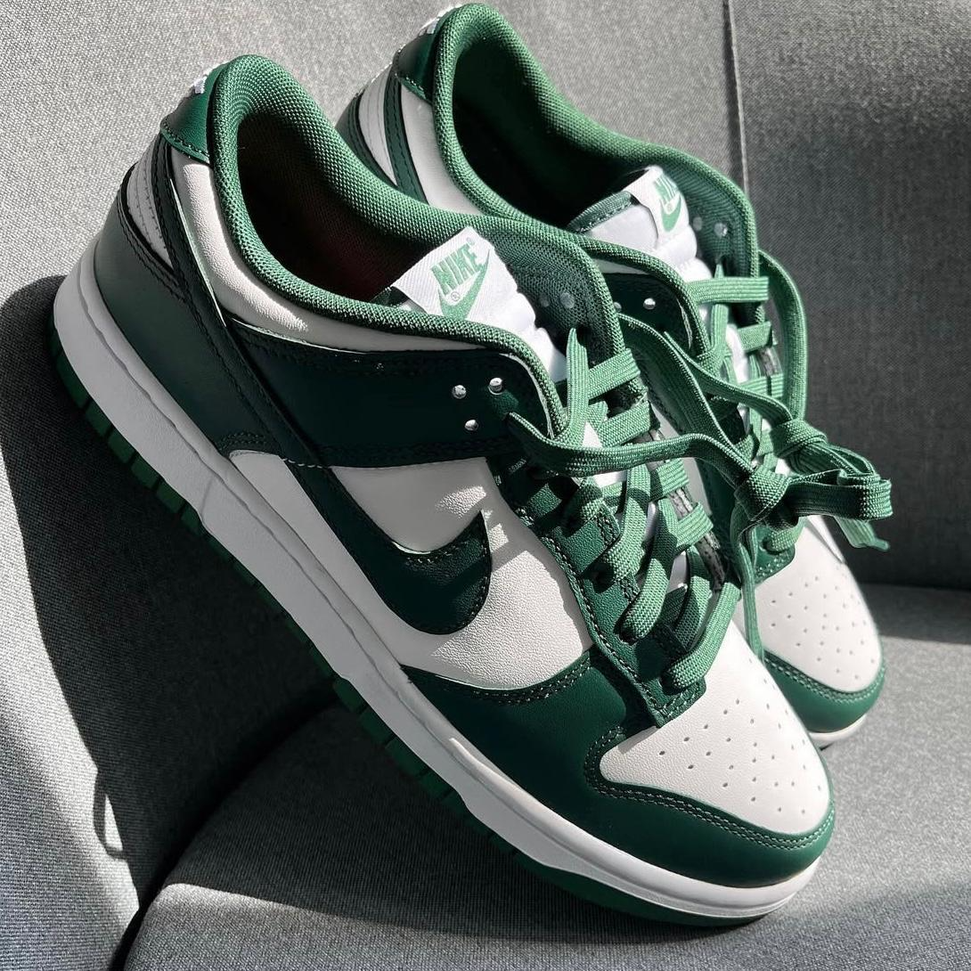 Pantofi Sport Nike Dunk Low Michigan State Verde DD1391-101