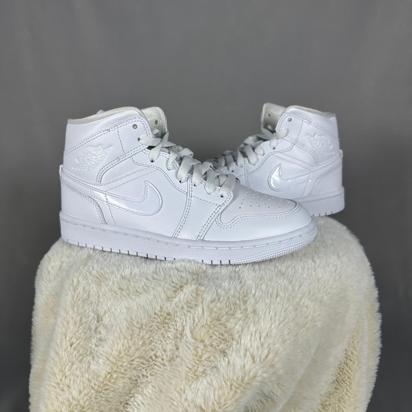 Pantofi Sport Air Jordan 1 Mid Triple White Full Alb