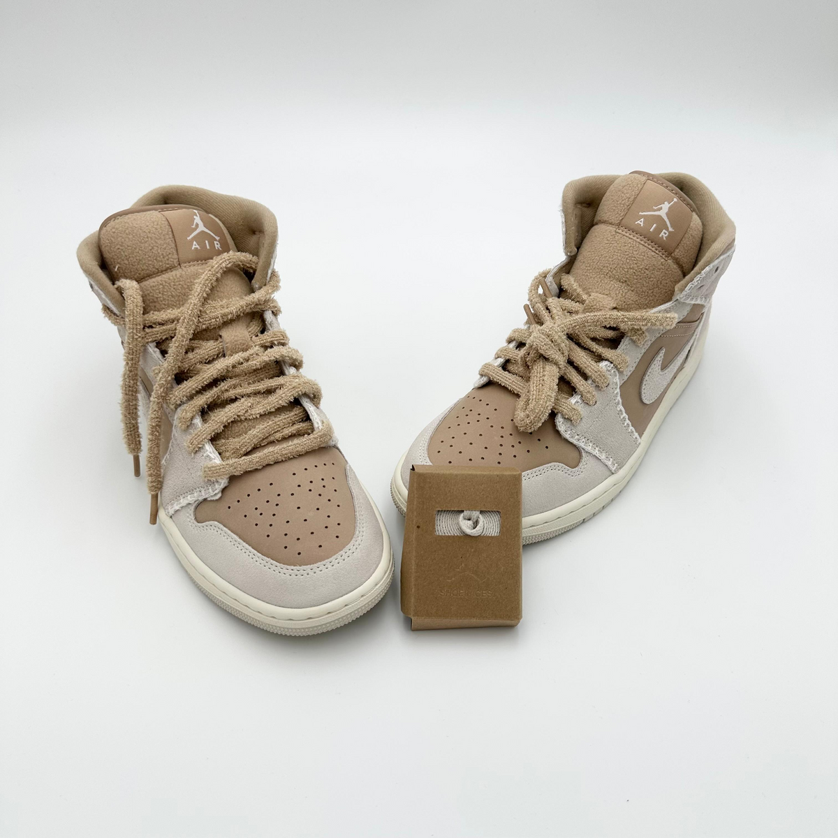 Pantofi Sport Air Jordan 1 Mid Hemp Maro HV4269-200