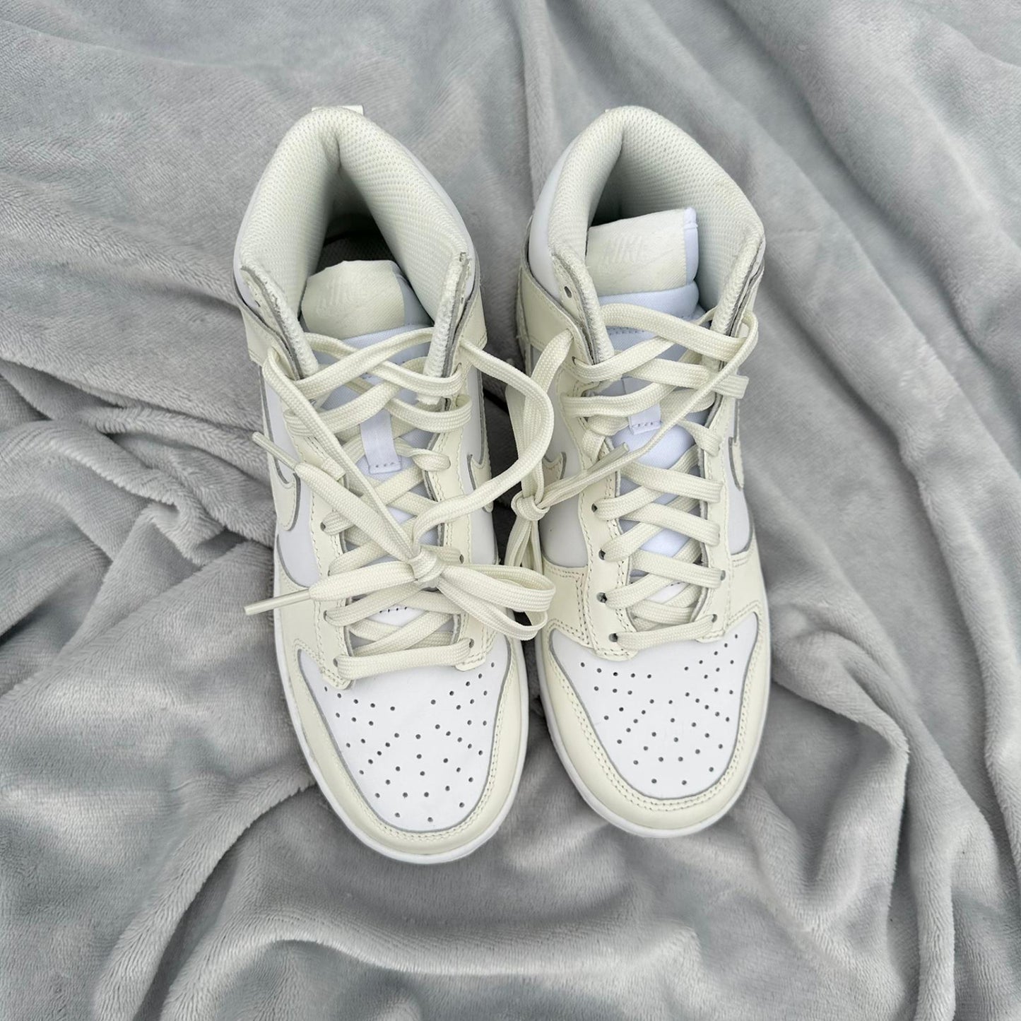 Pantofi Sport Nike Dunk High Bej Sailgum