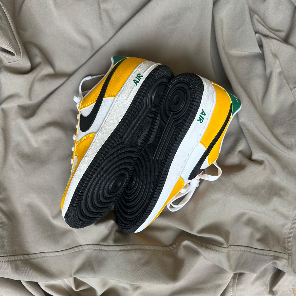 Pantofi Sport Air Force 1 Low Oakland Athletics FN8008-700