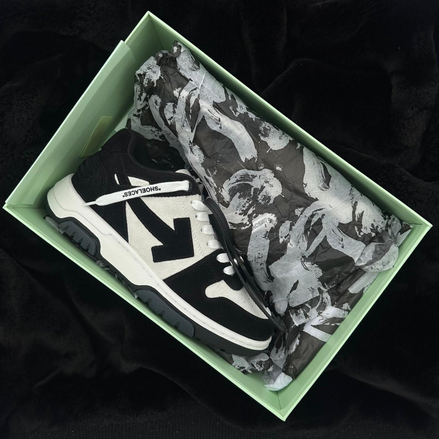 Pantofi Sport Off-White Out Of Office Low Cow Black Suede