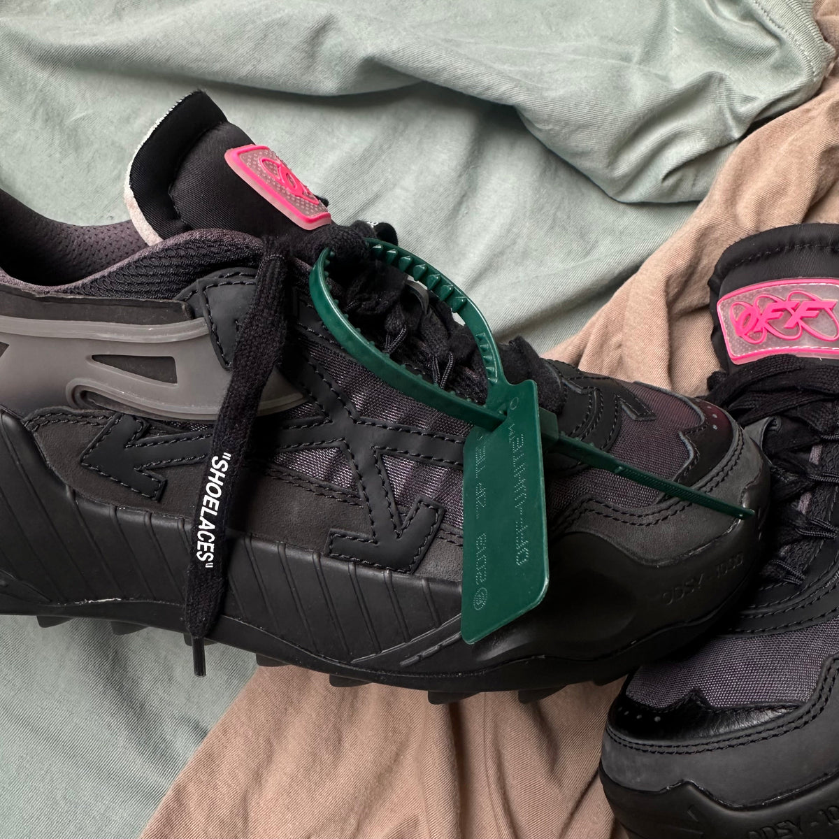 Pantofi Sport Odsy-1000 Black Grey Fuchsia- Negru OMIA139C99FAB0011000