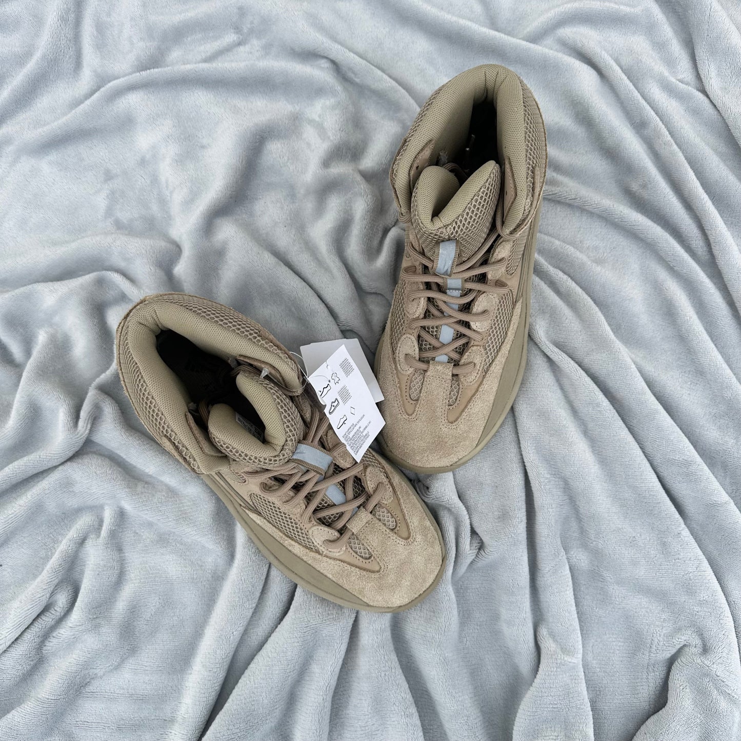 Pantofi Yeezy Desert Boot Rock Beige EG6463