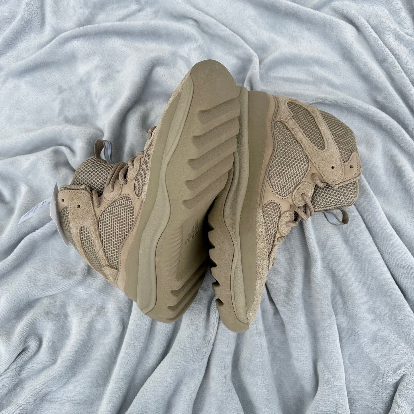 Pantofi Yeezy Desert Boot Rock Beige EG6463