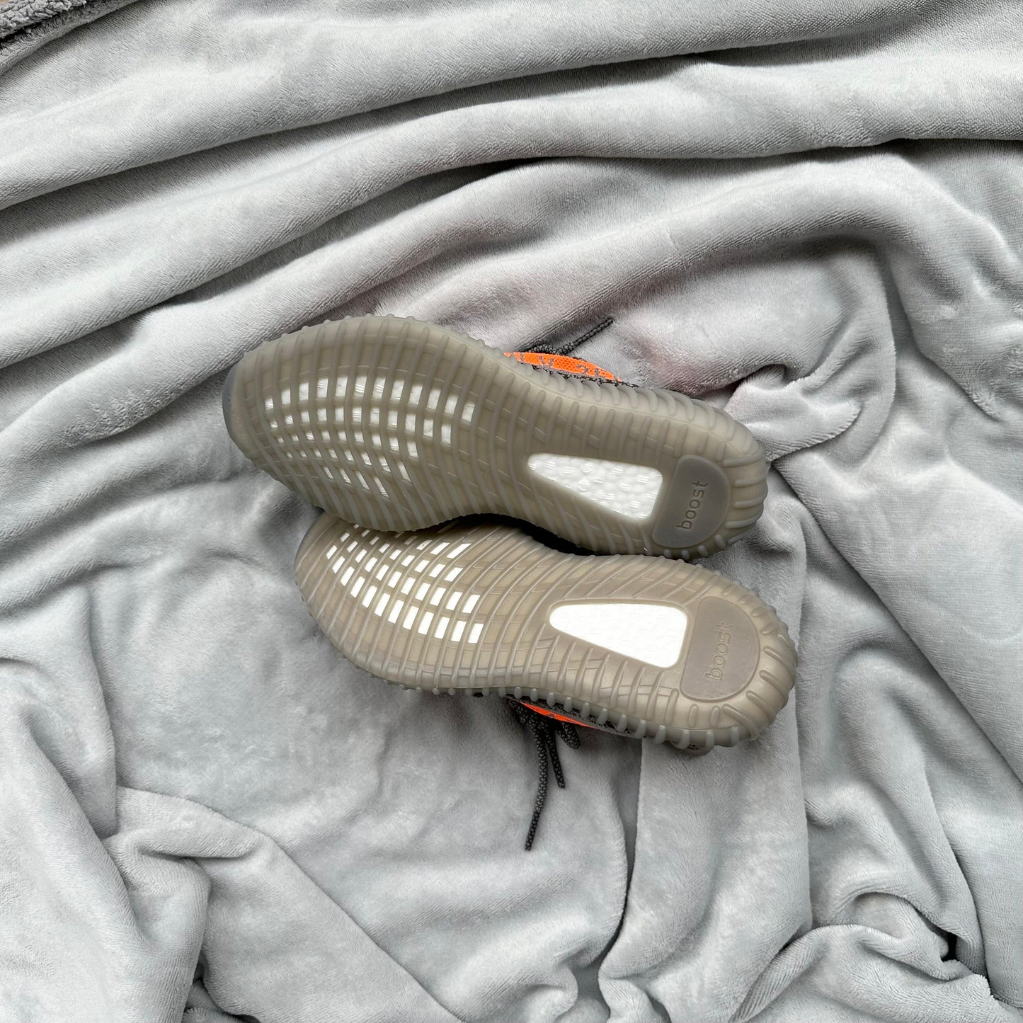 Pantofi Sport Yeezy Boost 350 V2 Beluga Reflective OG